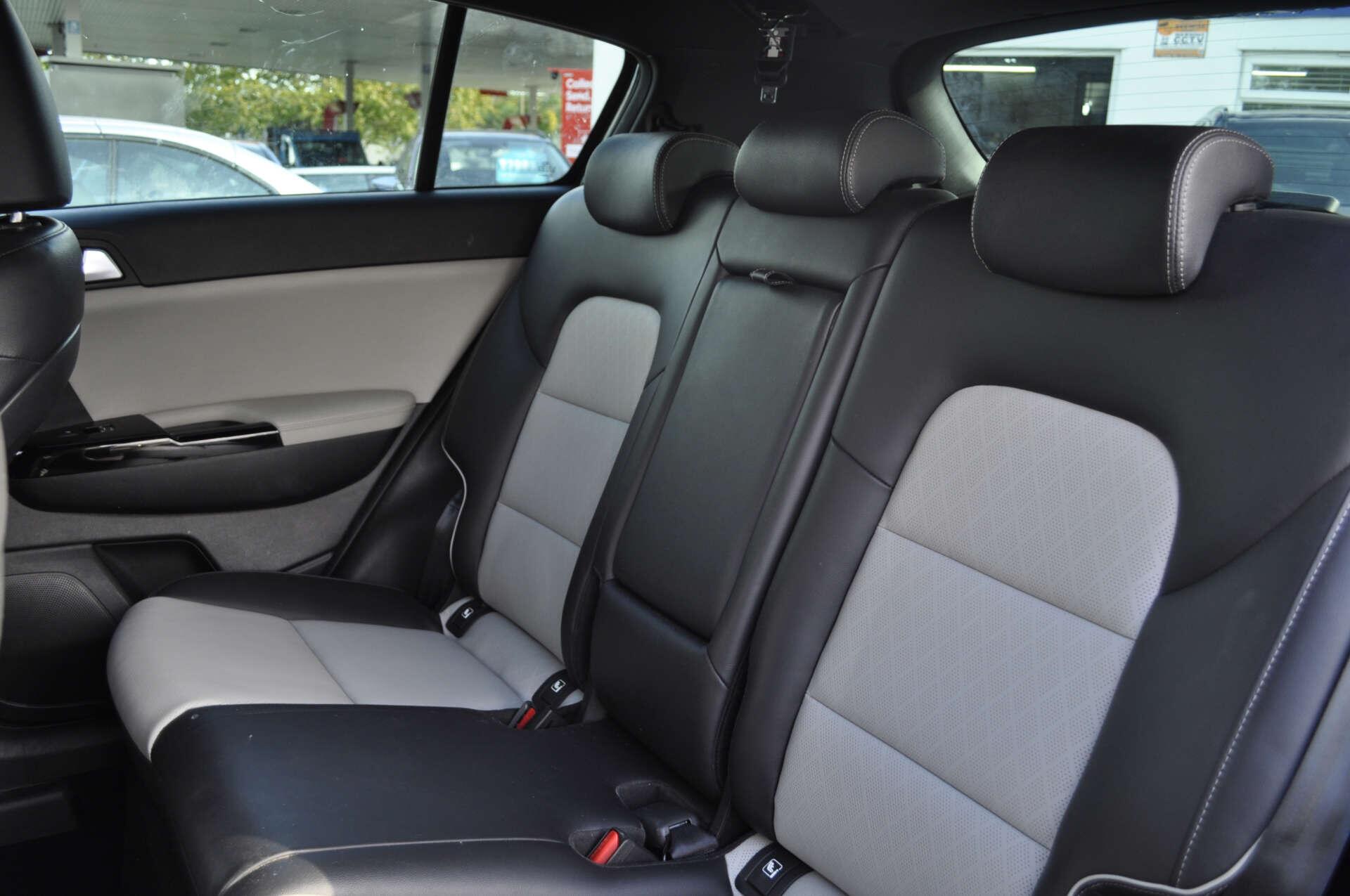 Kia Sportage view 12