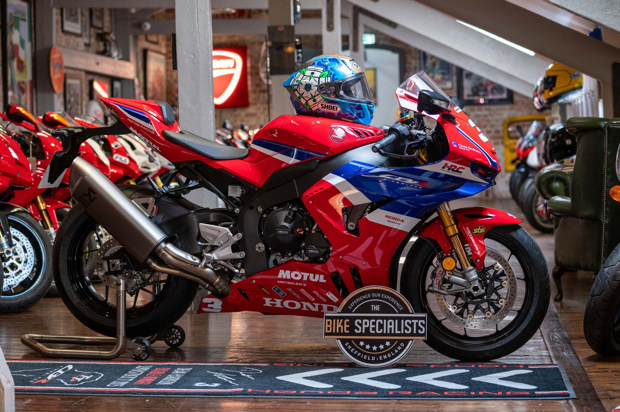 2026 Honda CBR1000RR-R Fireblade SP in Red for sale