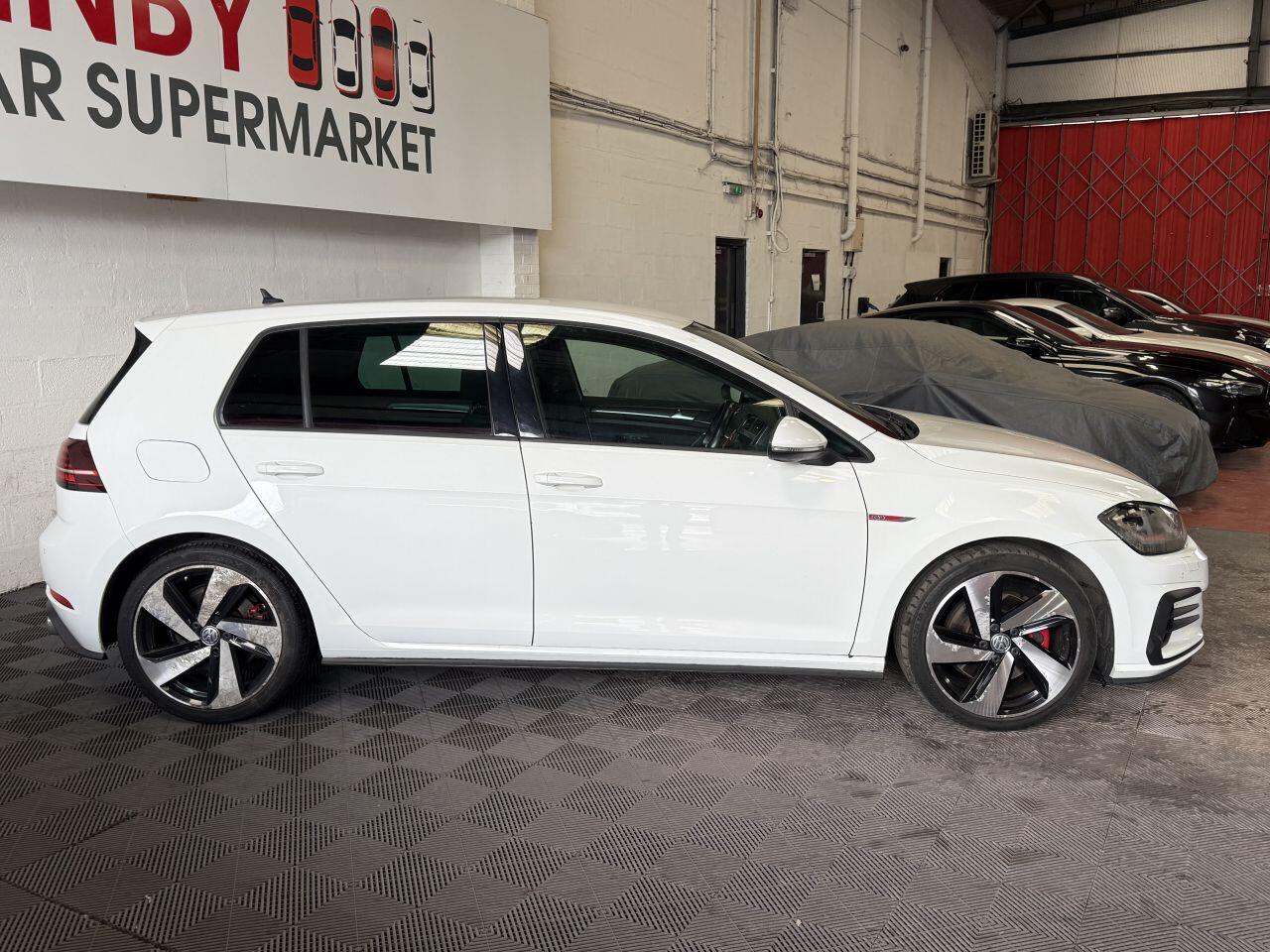Volkswagen Golf view 11