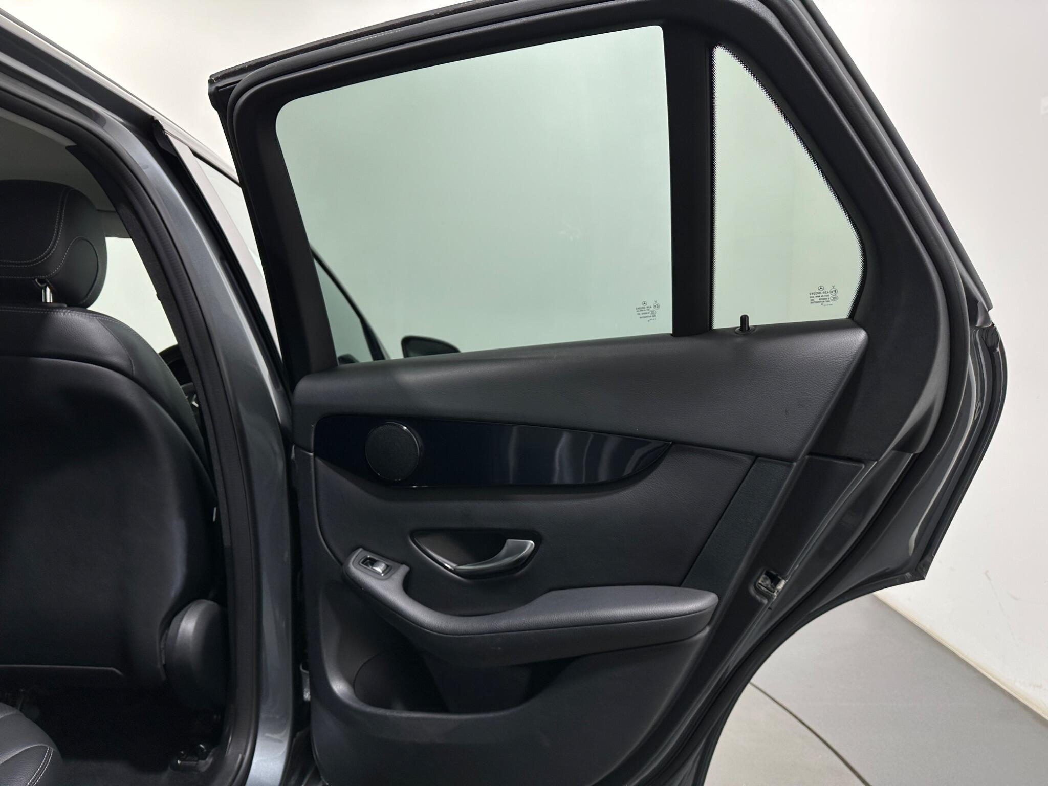 Mercedes-Benz GLC view 43