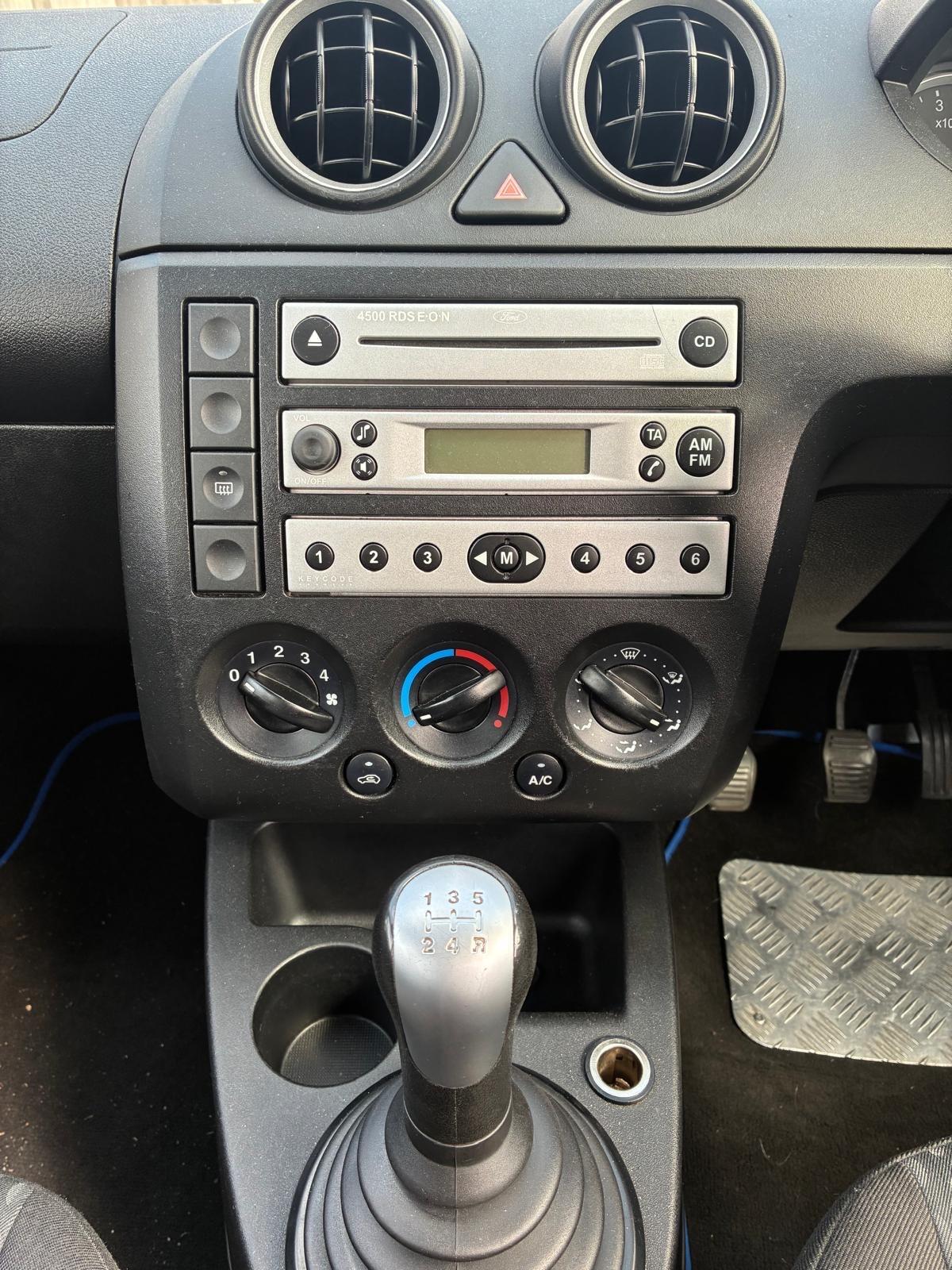 Ford Fiesta view 18