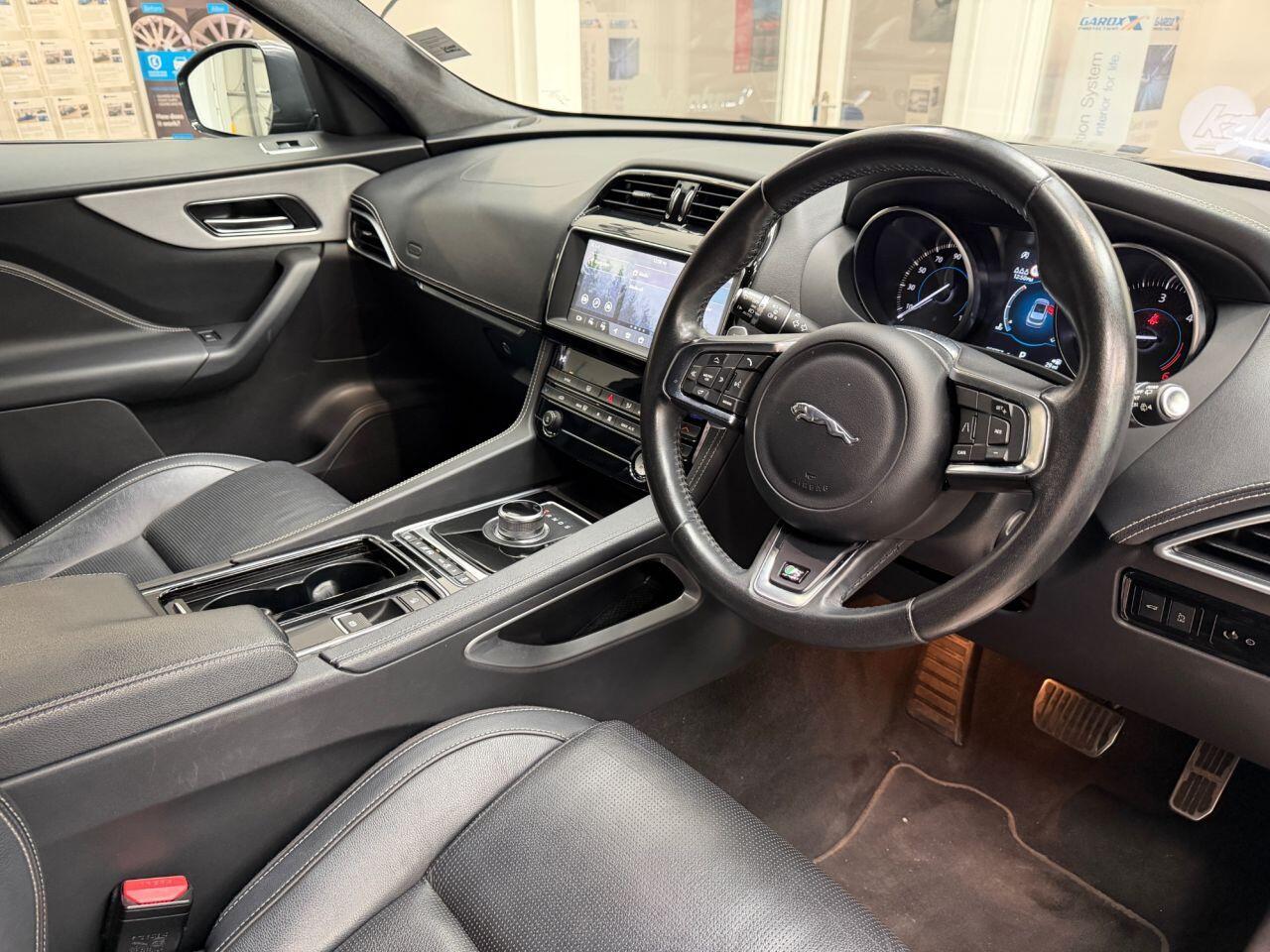 Jaguar F-Pace view 34
