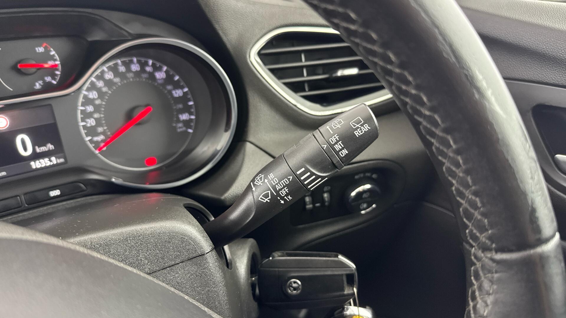 Vauxhall Grandland X view 37