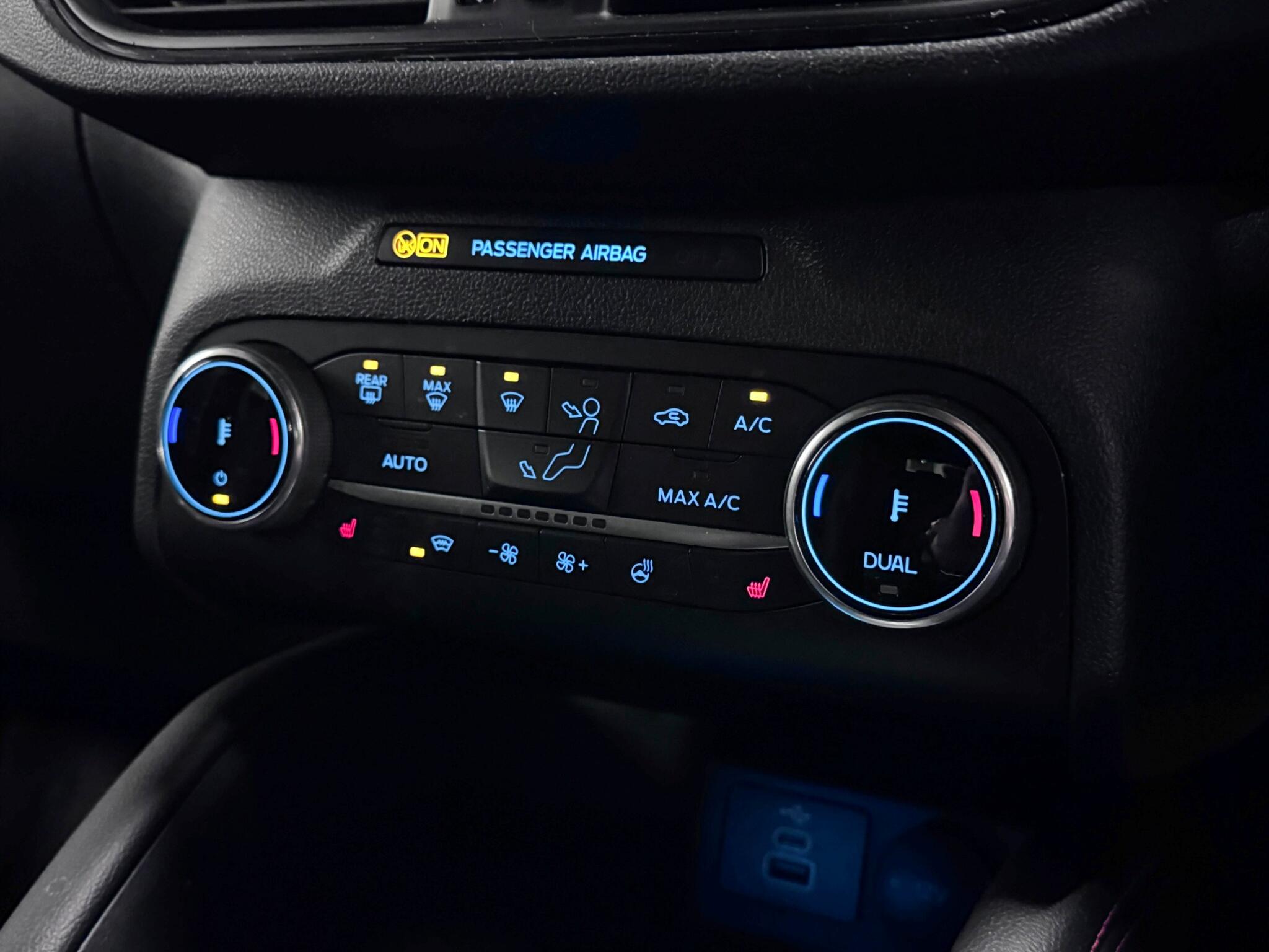 Ford Kuga view 40