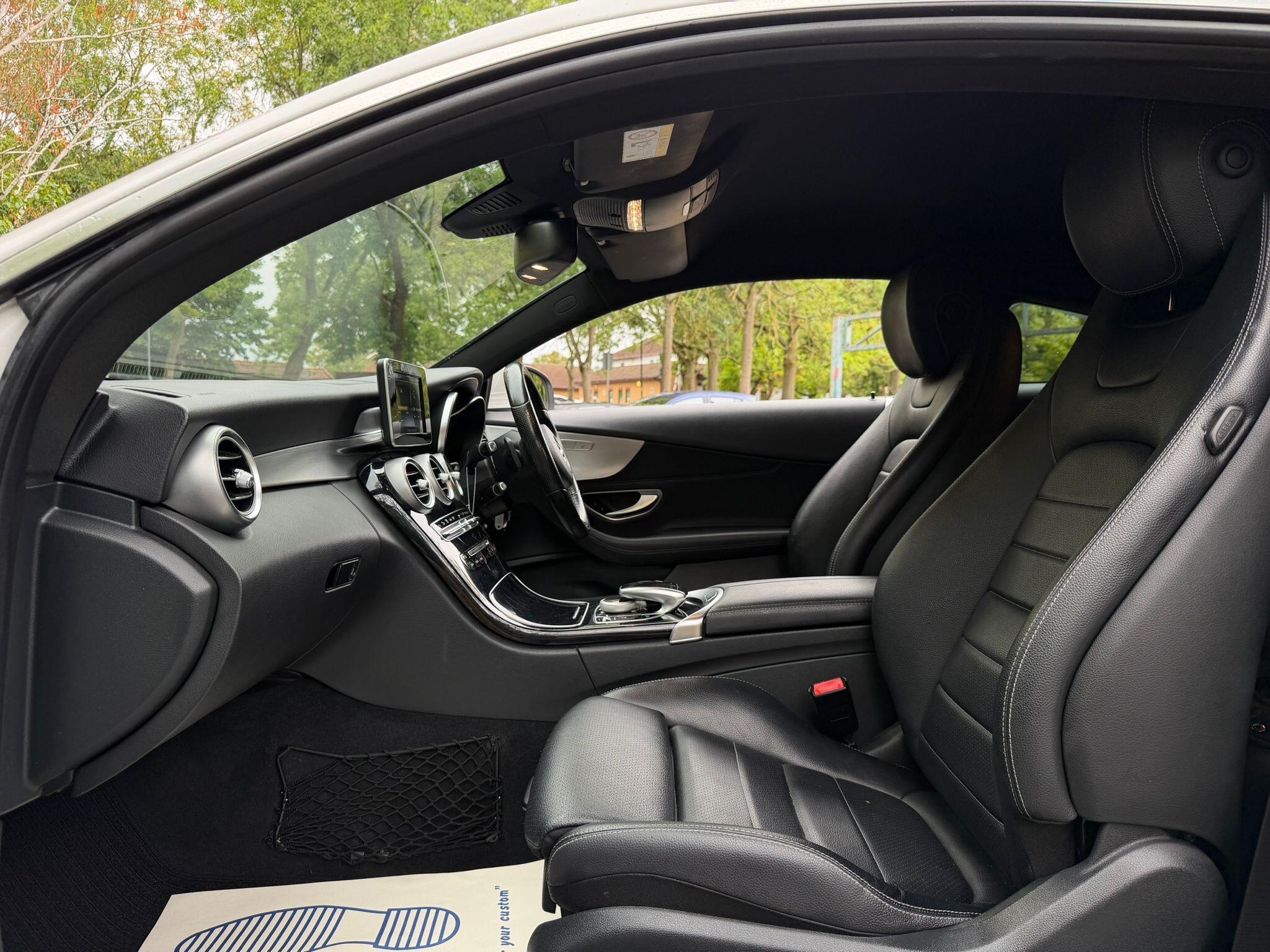 Mercedes-Benz C-Class view 14