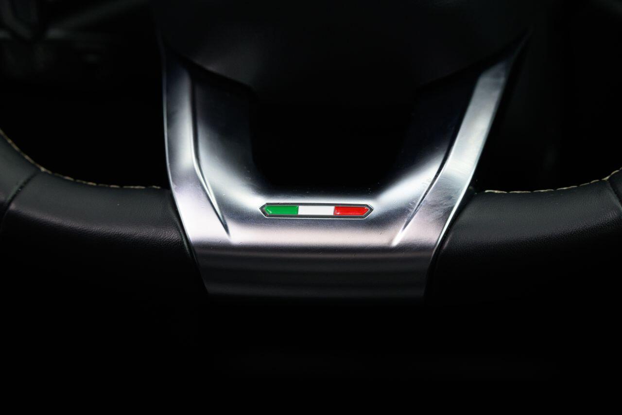 Lamborghini Urus view 39