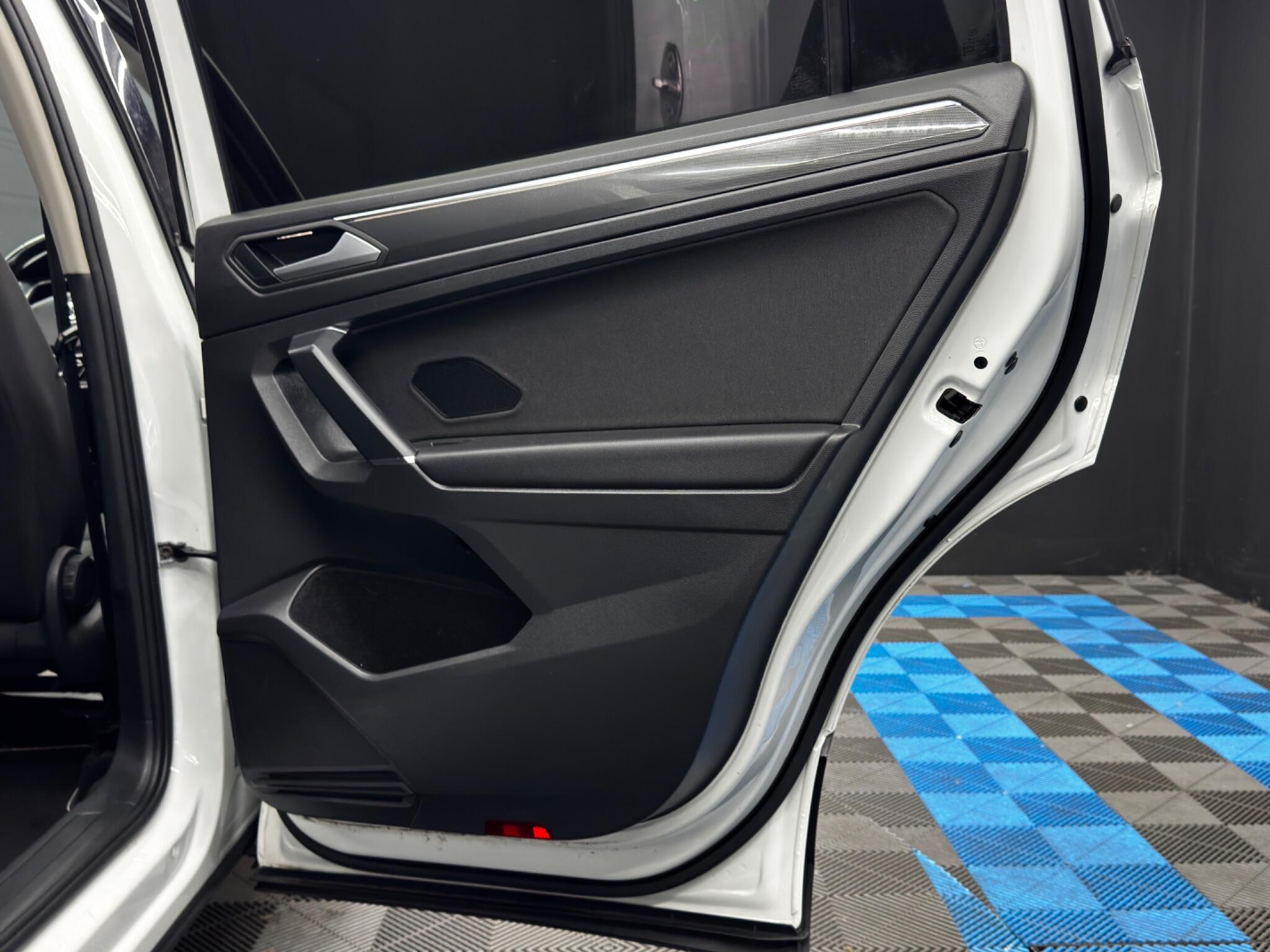Volkswagen Tiguan Allspace view 46