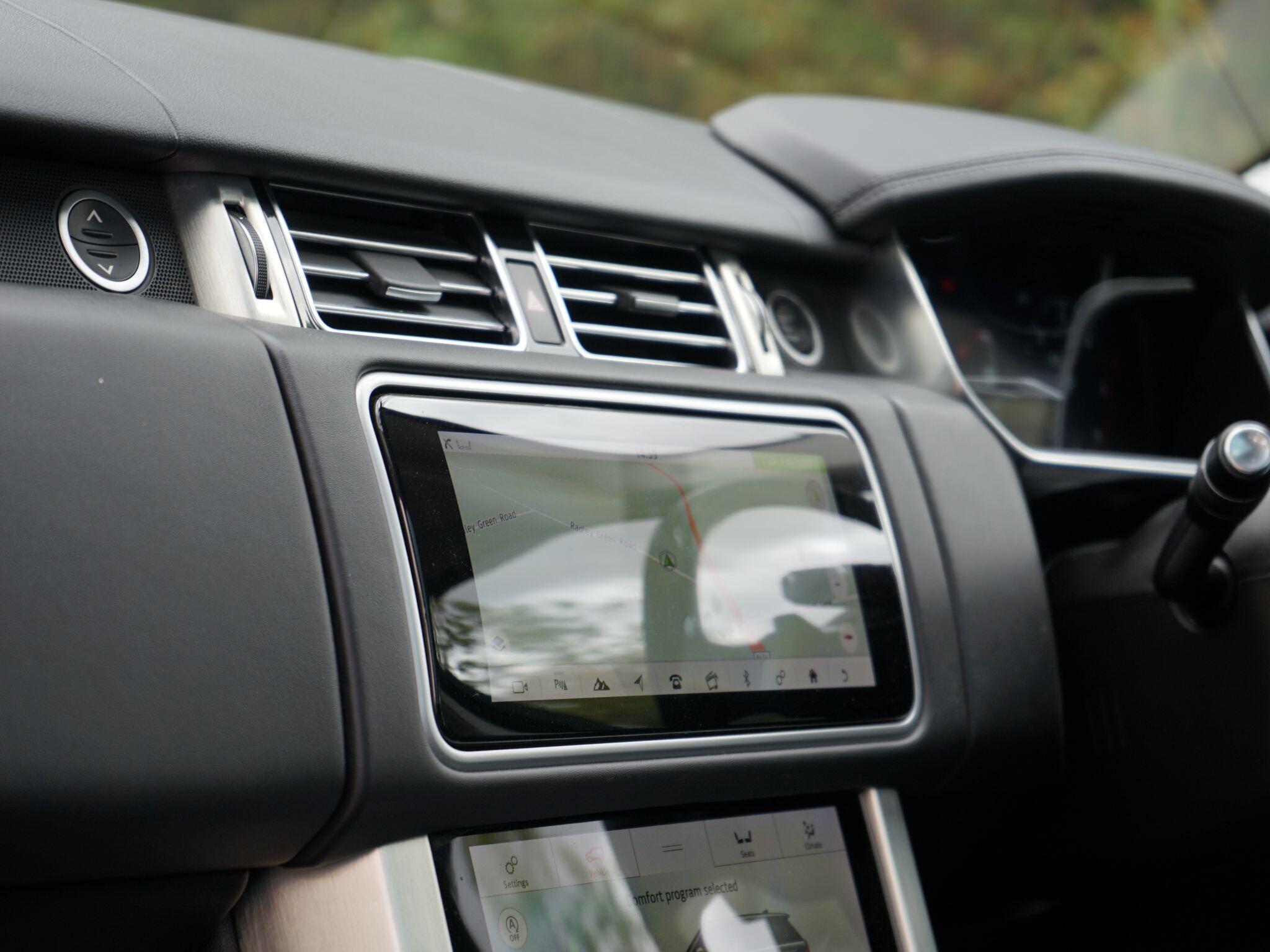 Land Rover Range Rover view 14
