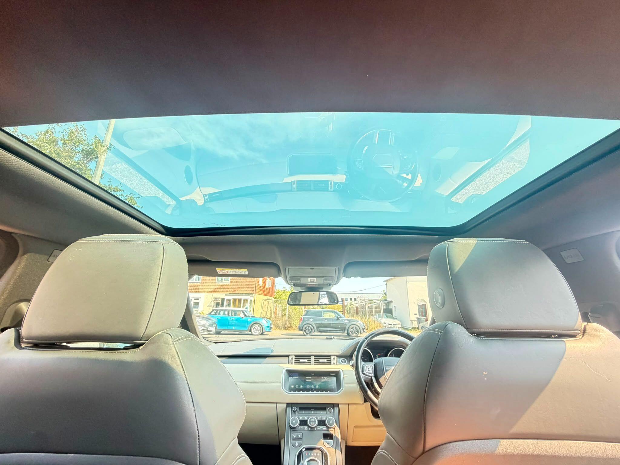 Land Rover Range Rover Evoque view 31