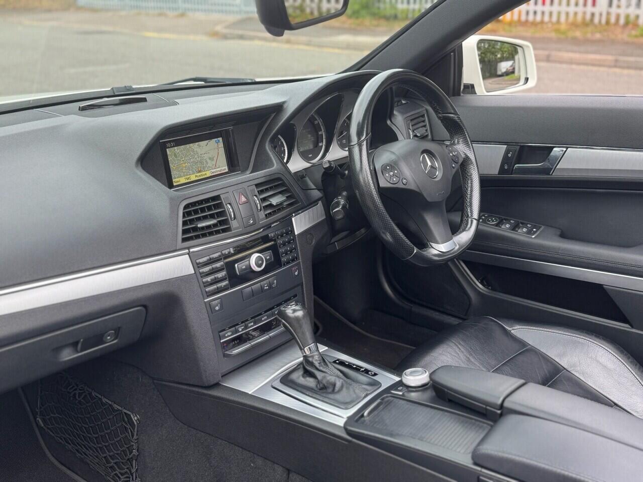Mercedes-Benz E-Class view 17