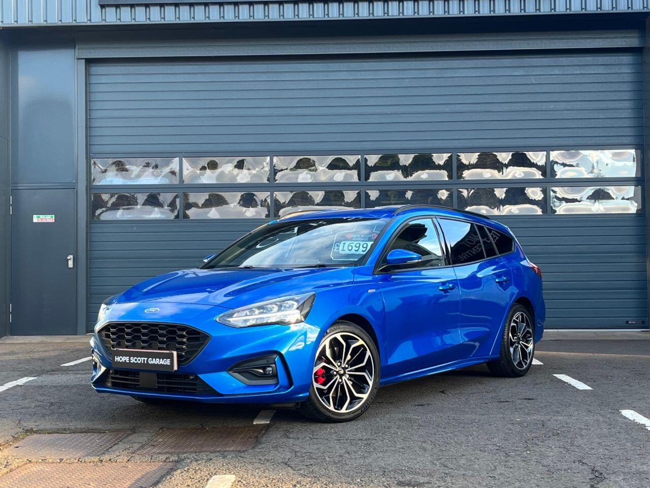 Ford Focus view 2