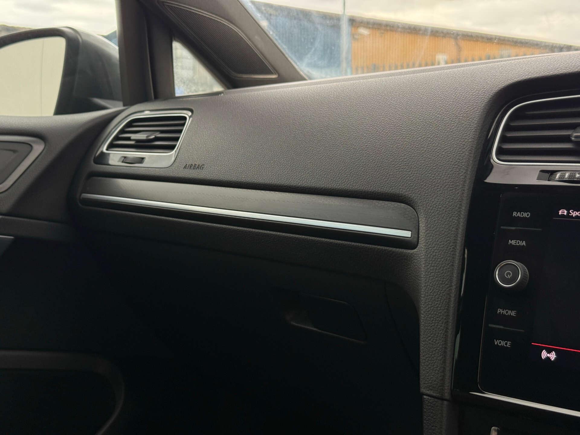 Volkswagen Golf view 57