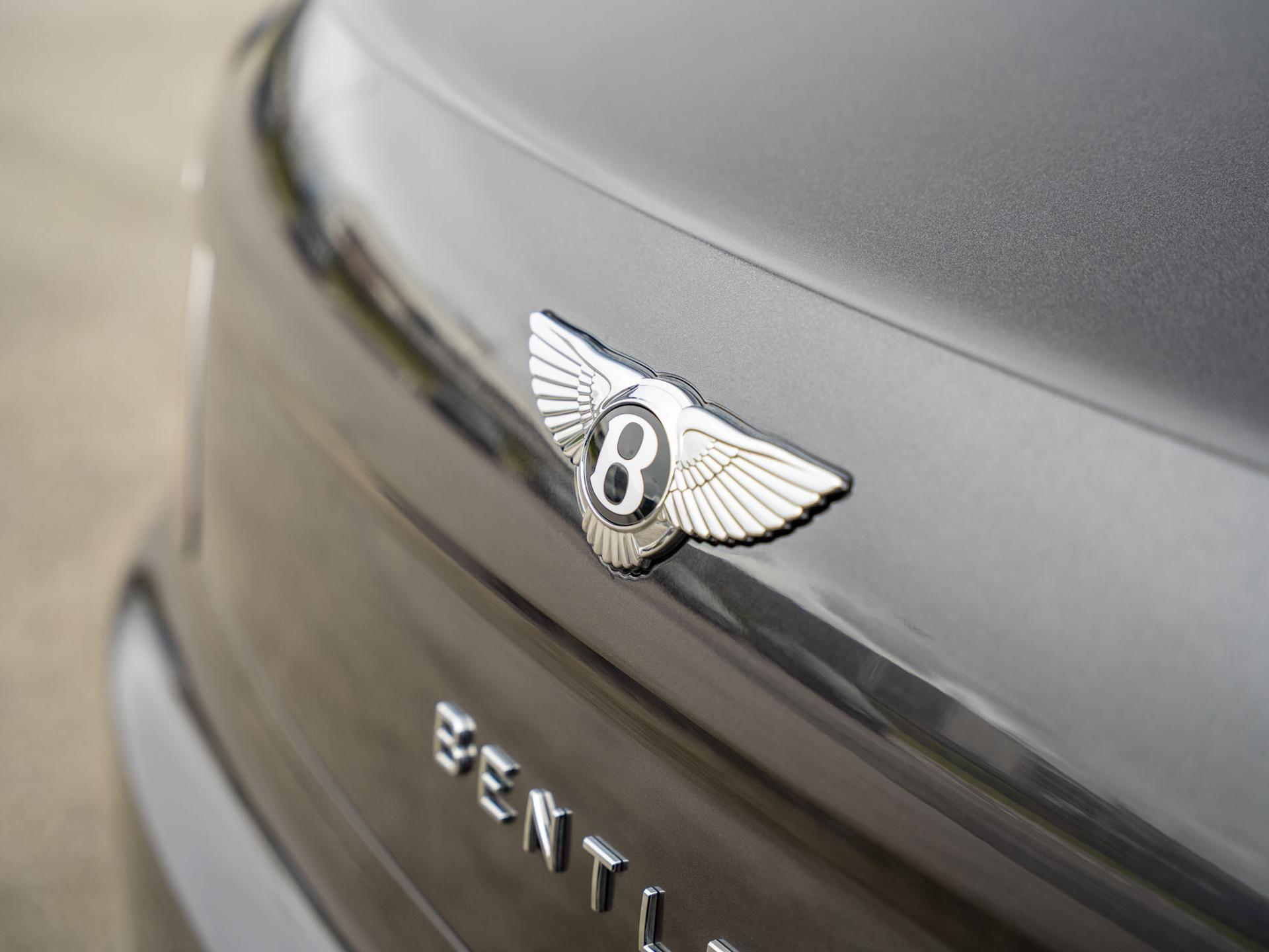 Bentley Flying Spur view 45