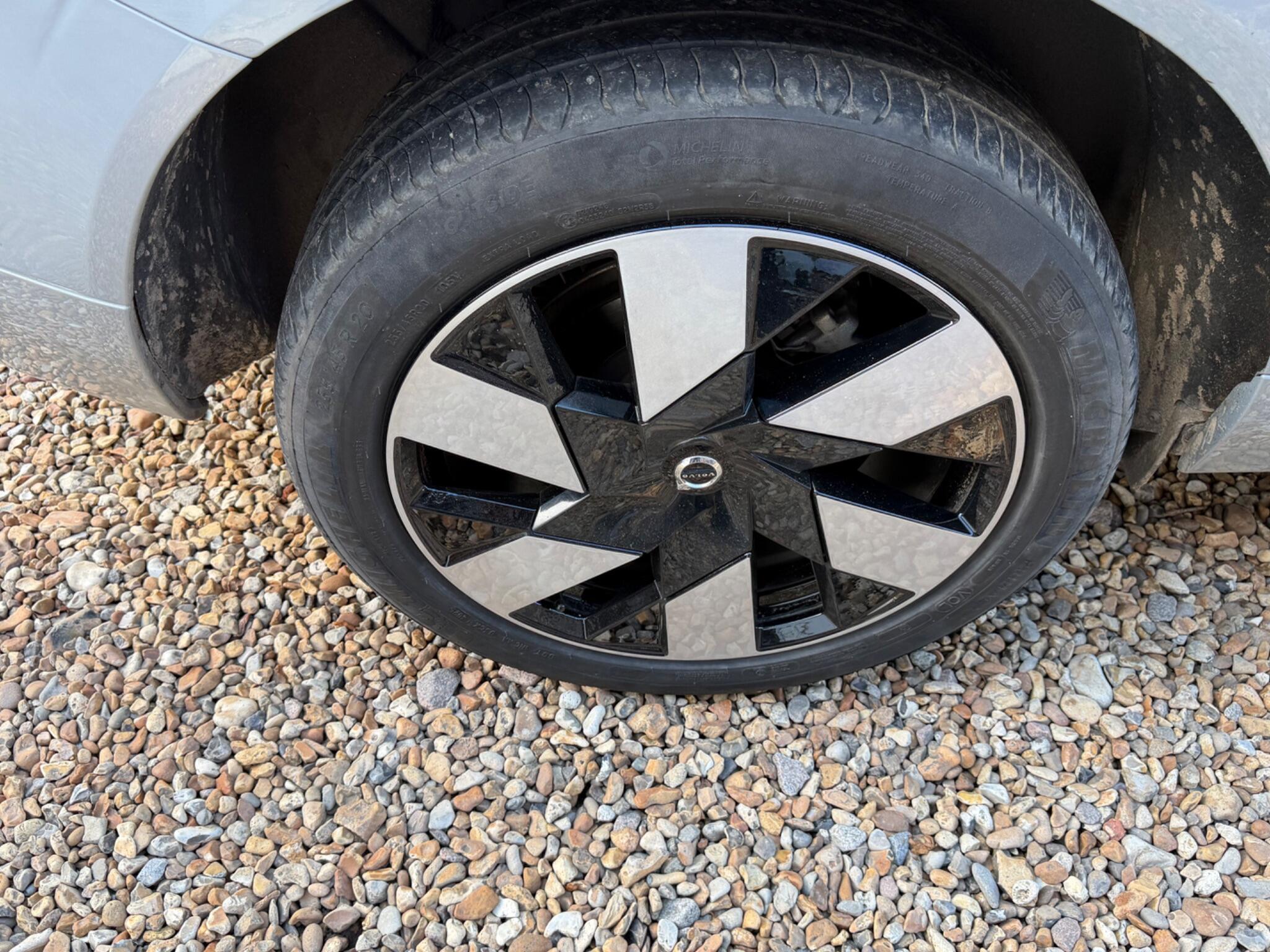 Volvo XC60 view 10