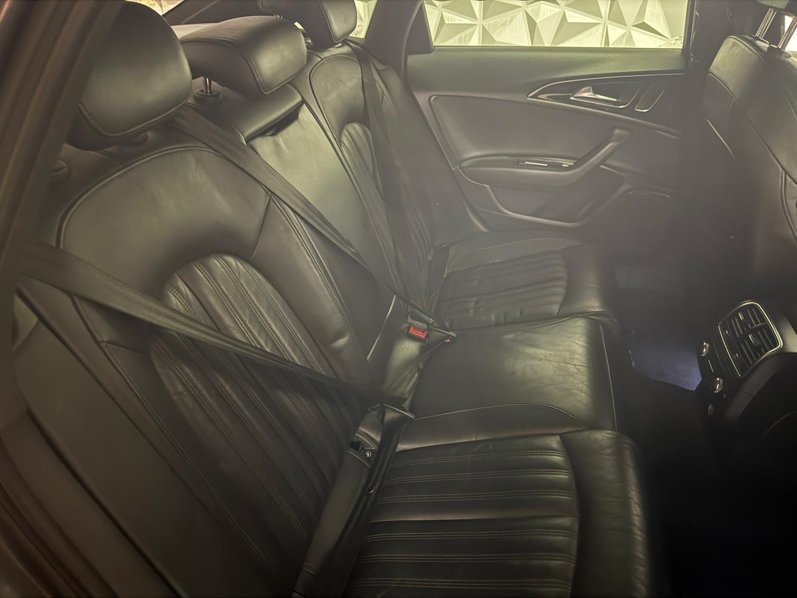 Audi A6 view 13