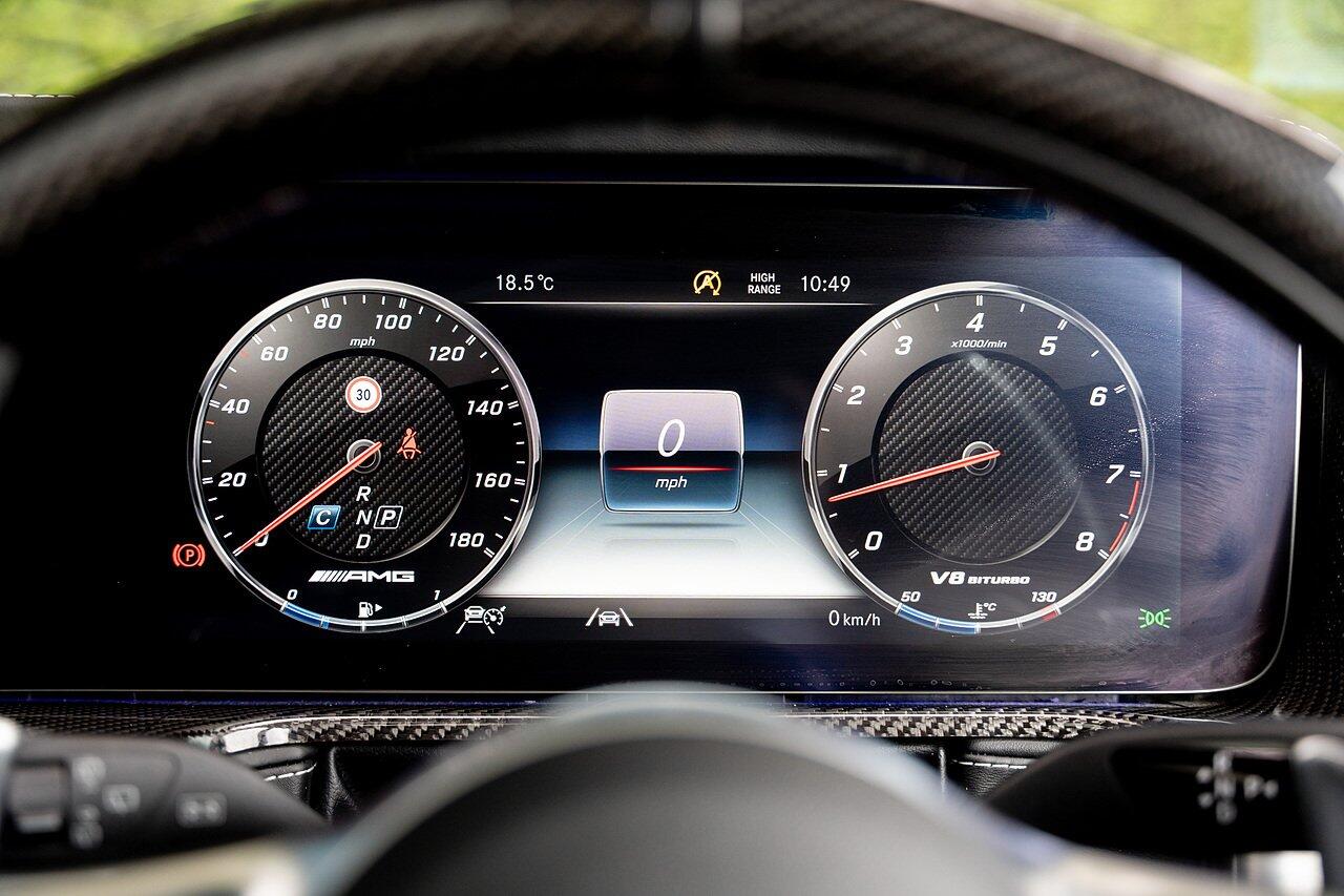 Mercedes-Benz G-Class view 49
