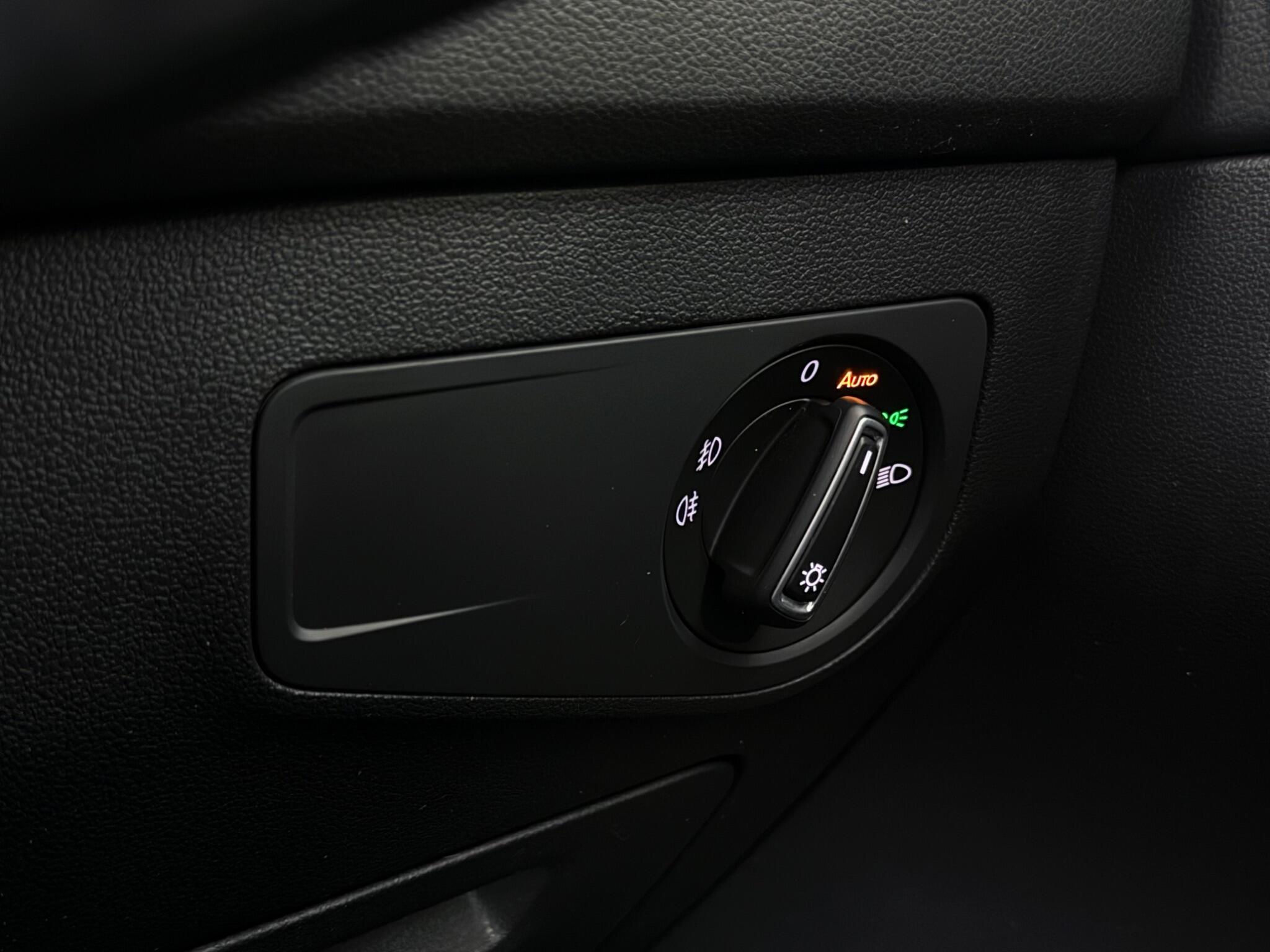 Volkswagen Tiguan Allspace view 20