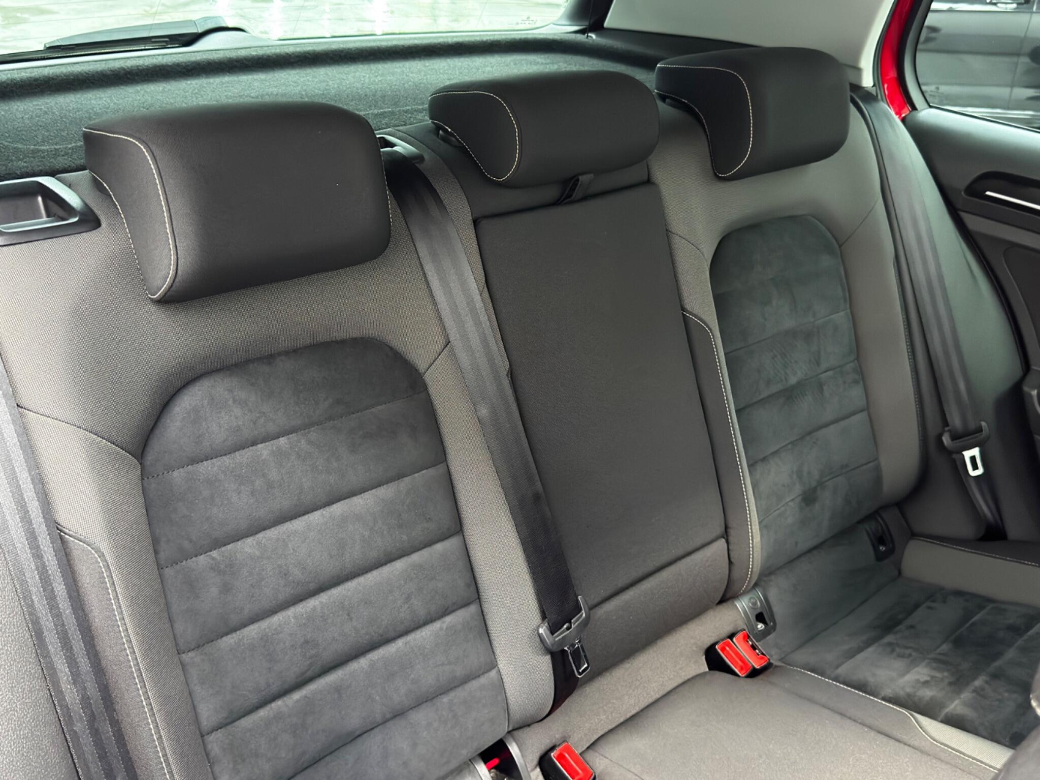 Volkswagen Golf view 46