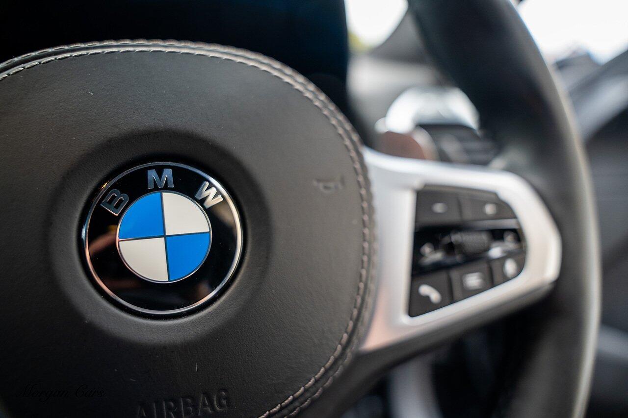 BMW 8 Series view 45