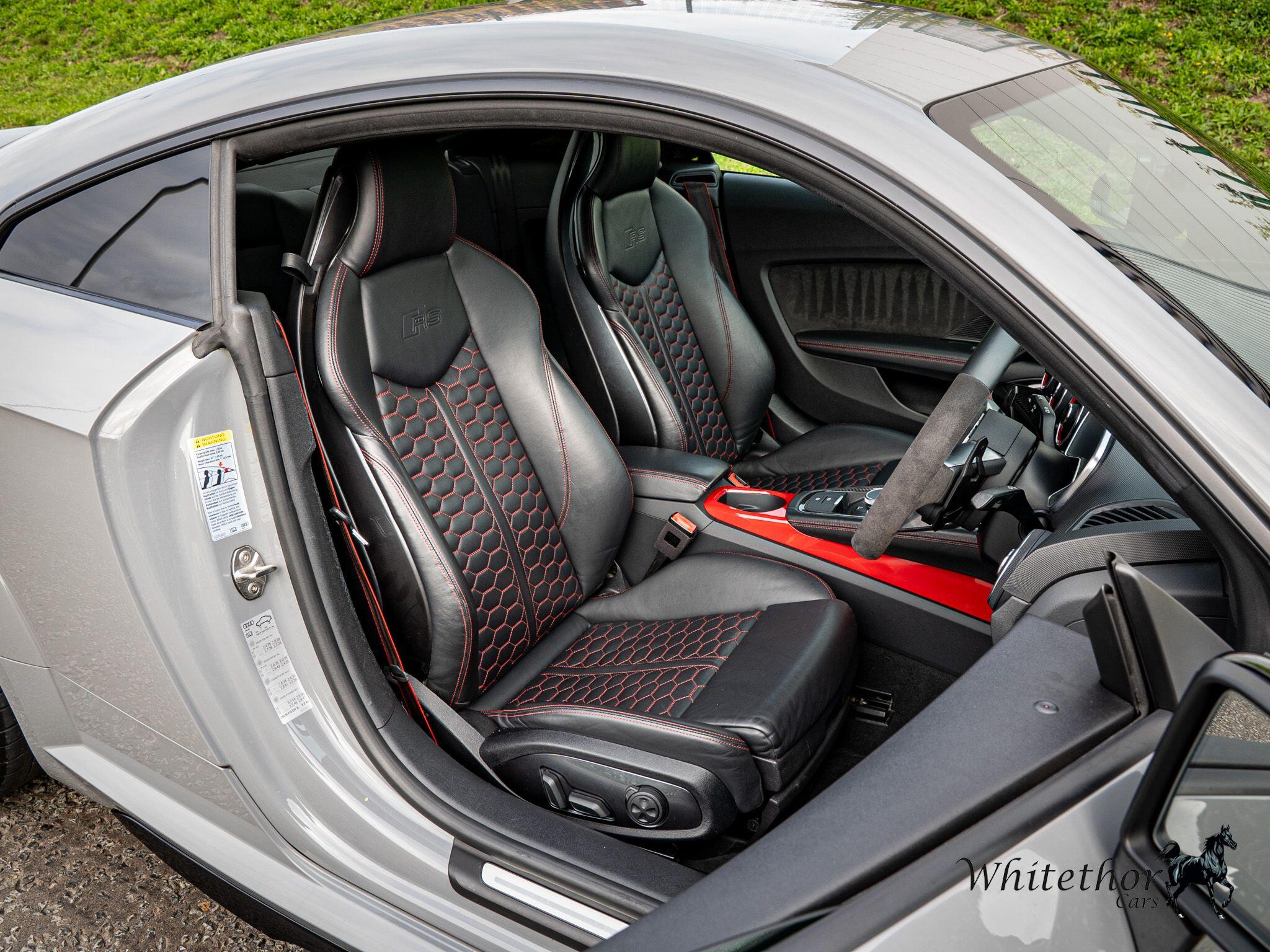 Audi TT RS view 8