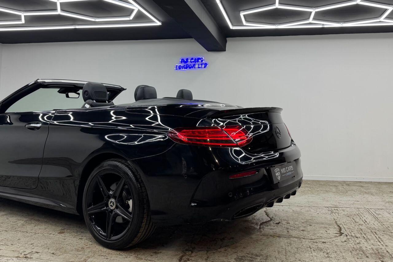Mercedes-Benz C-Class view 38