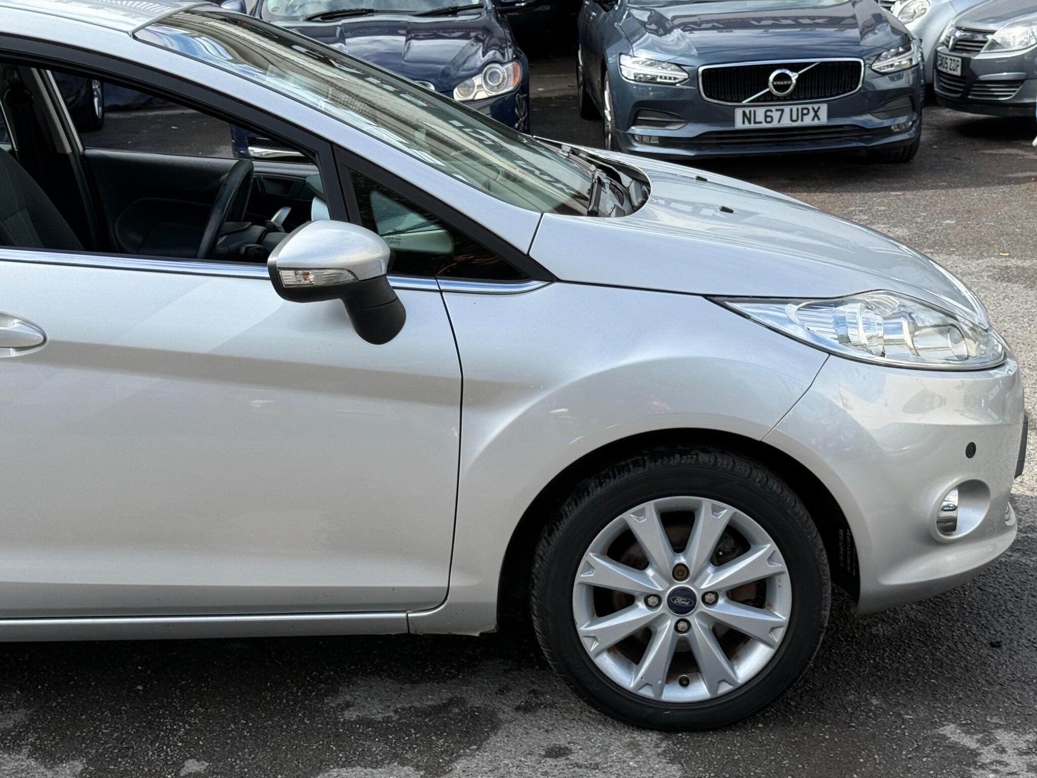 Ford Fiesta - Image 20