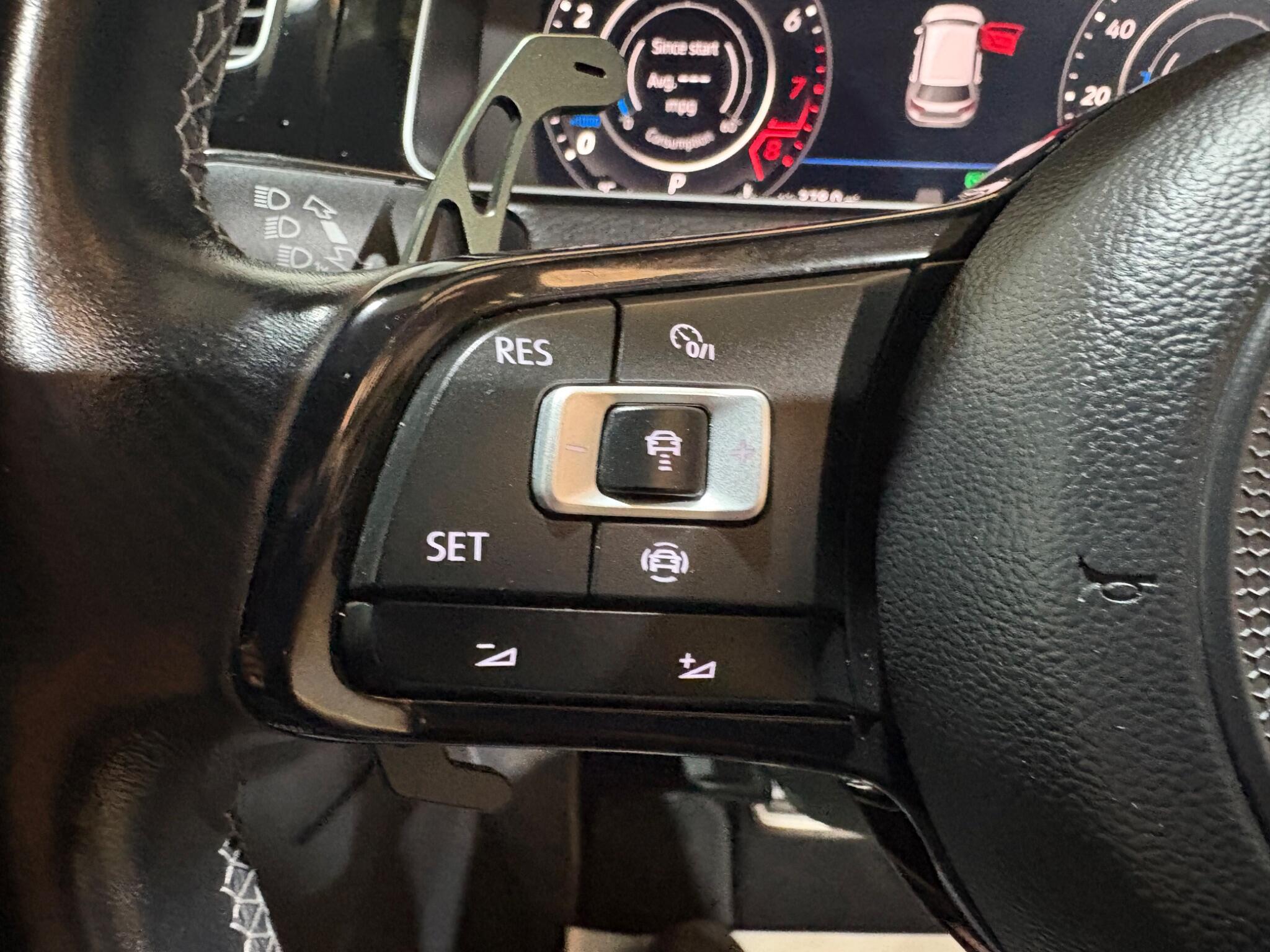 Volkswagen Golf view 31