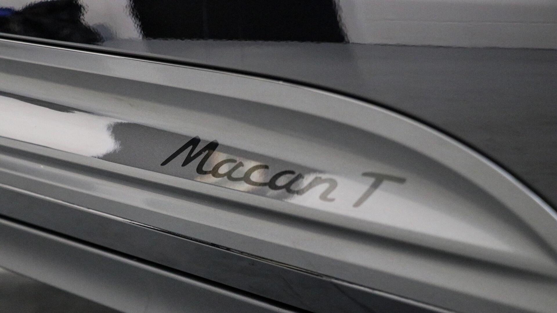 Porsche Macan view 17