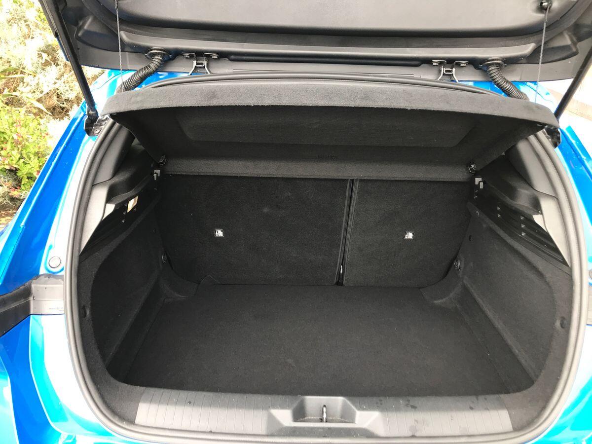 Vauxhall Astra view 8