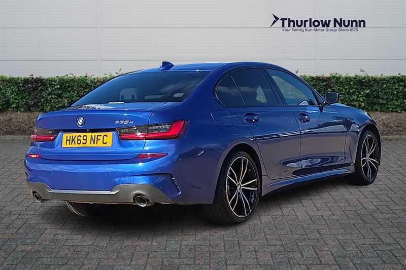 BMW 3 Series view 3