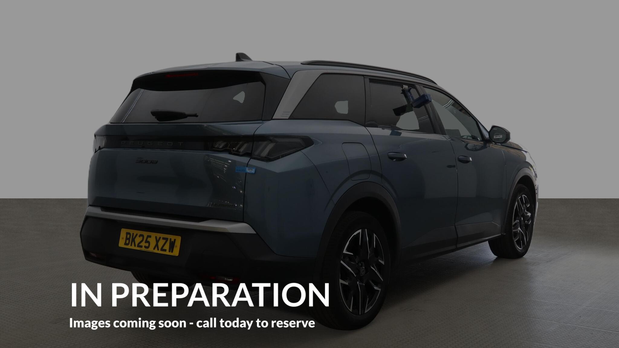 Peugeot 5008 view 4