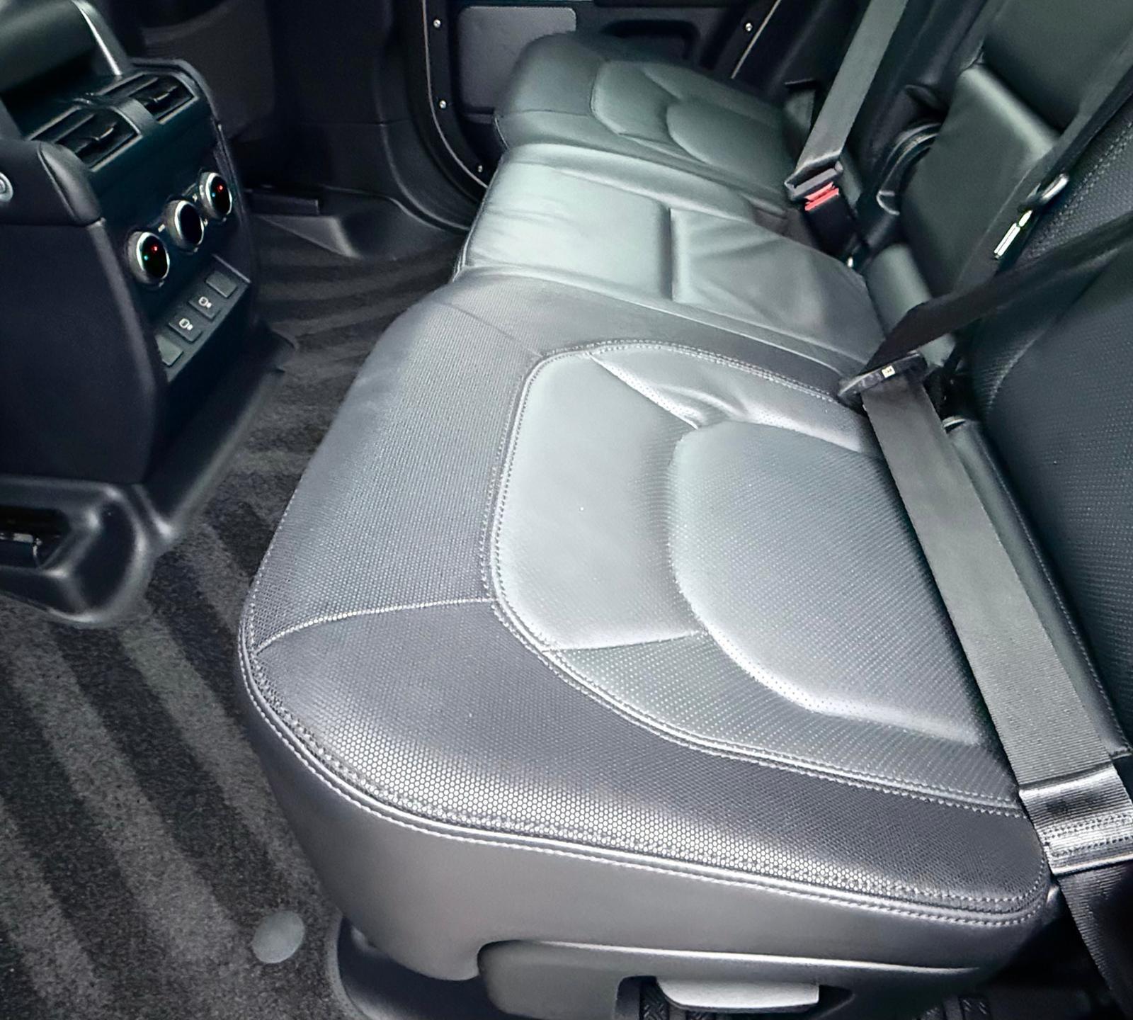 Land Rover Defender view 20