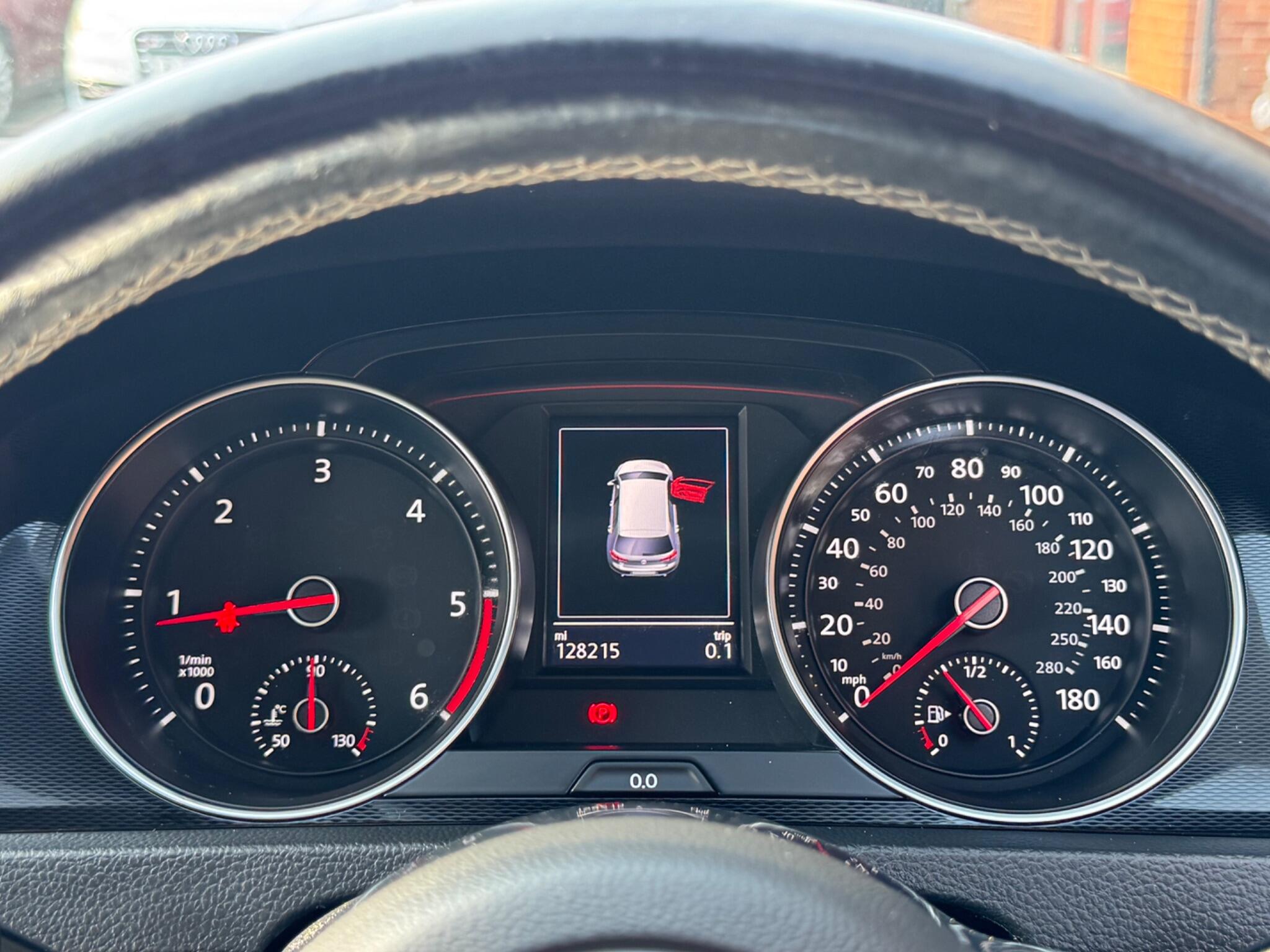 Volkswagen Golf view 19