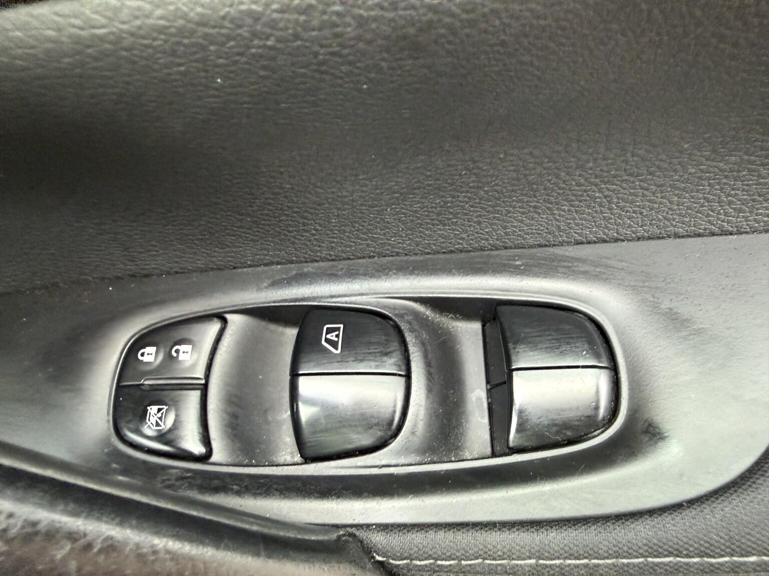 Nissan Qashqai view 27