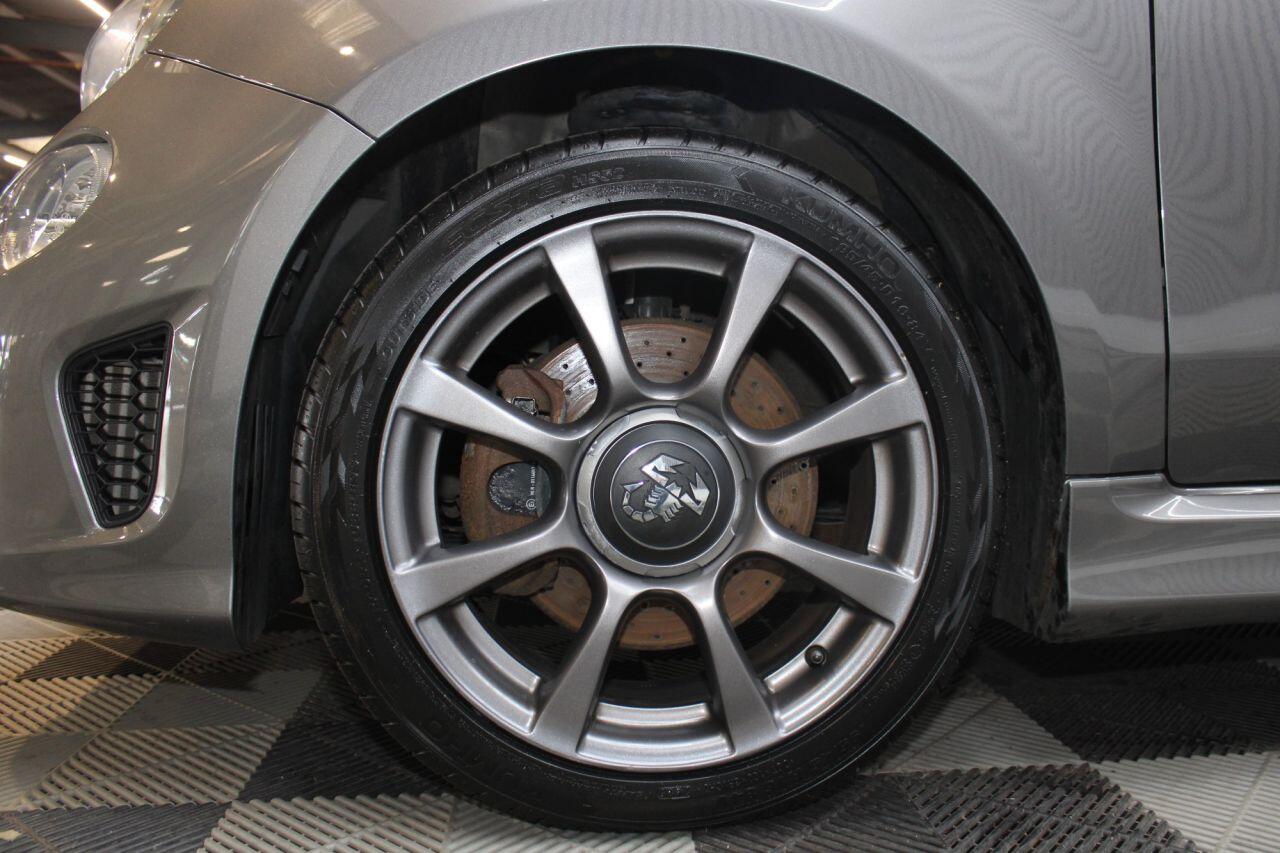 Abarth 595 view 25