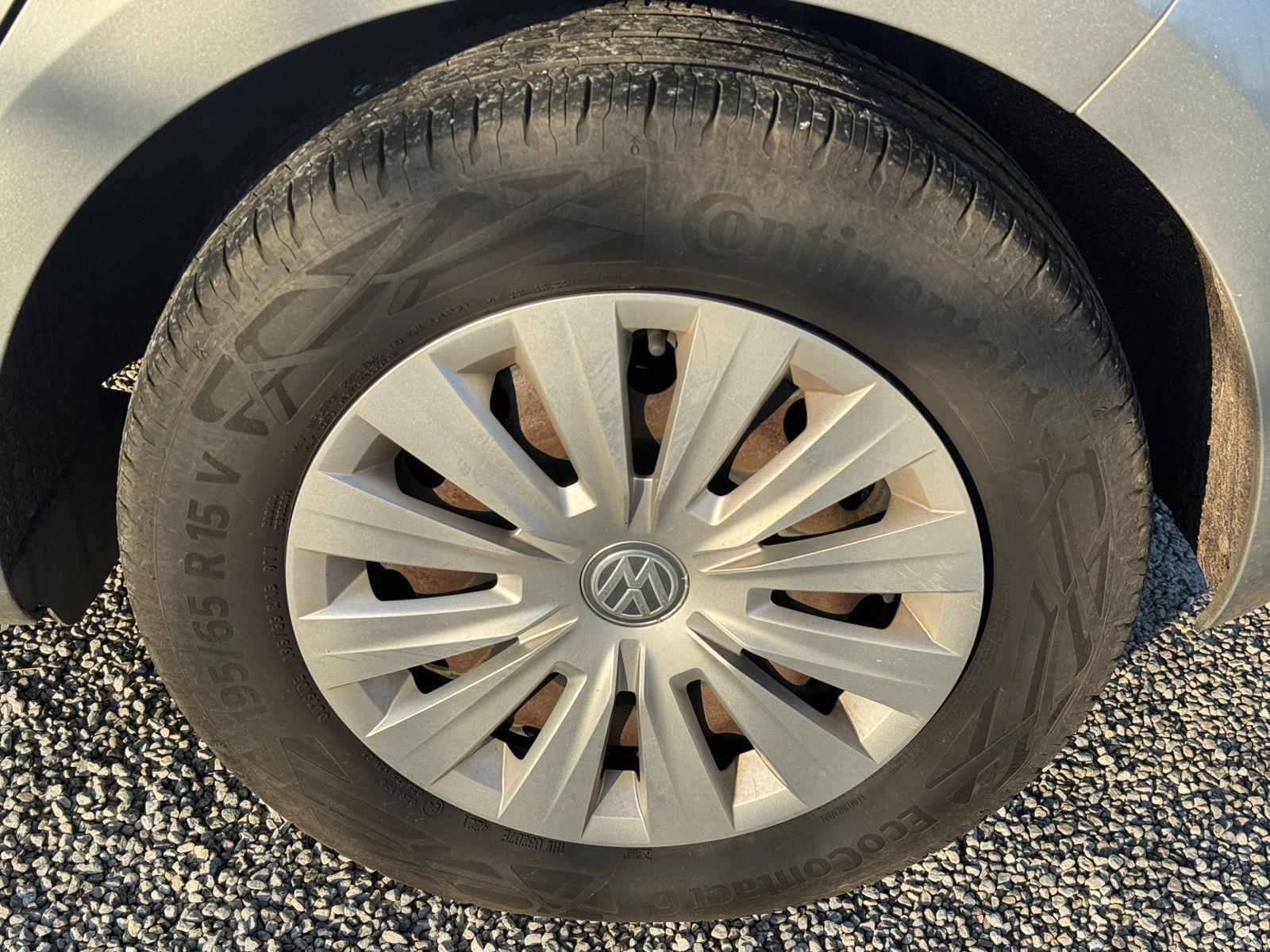 2013 Volkswagen Golf image 31