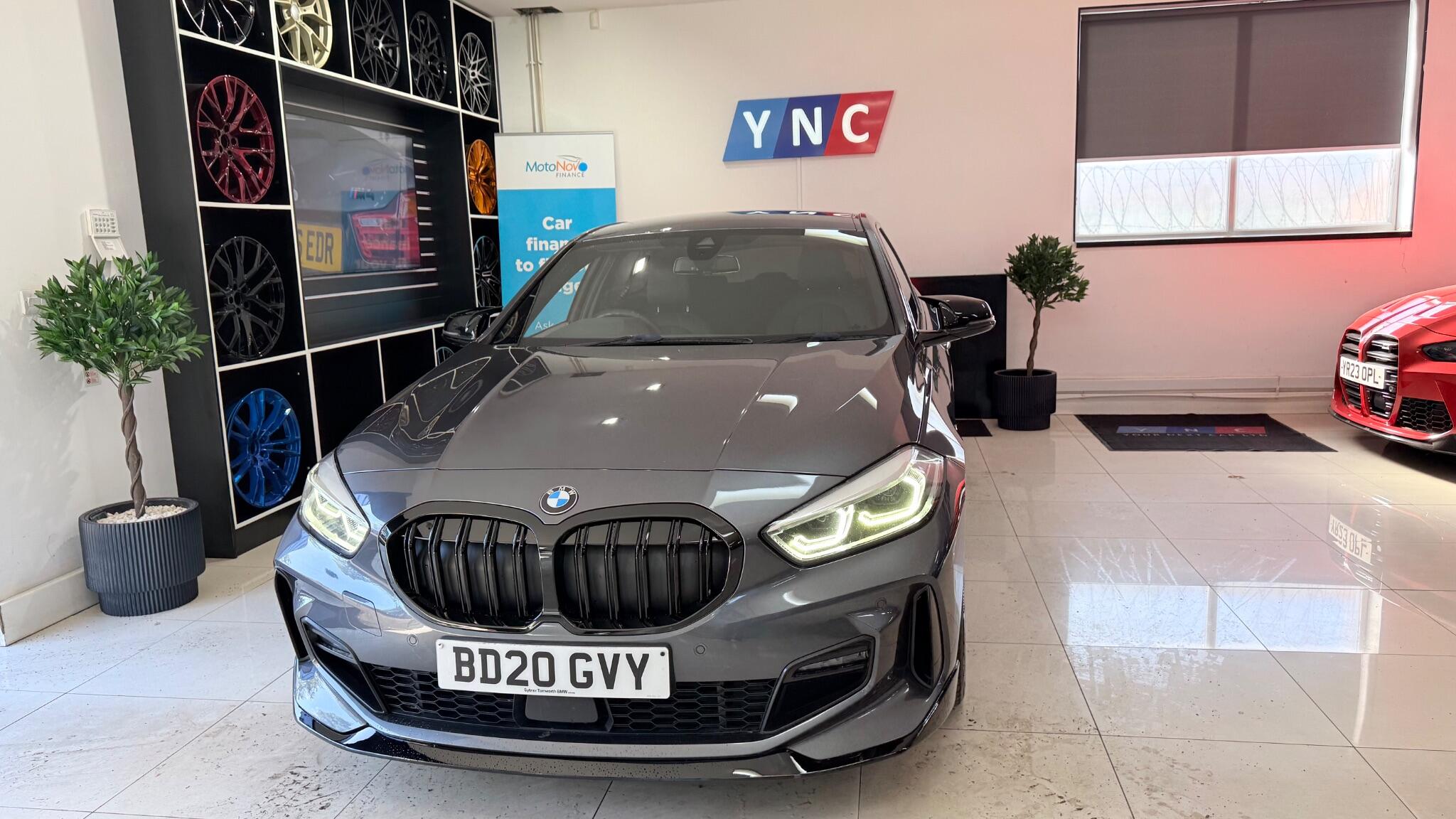 BMW 1 Series view 44