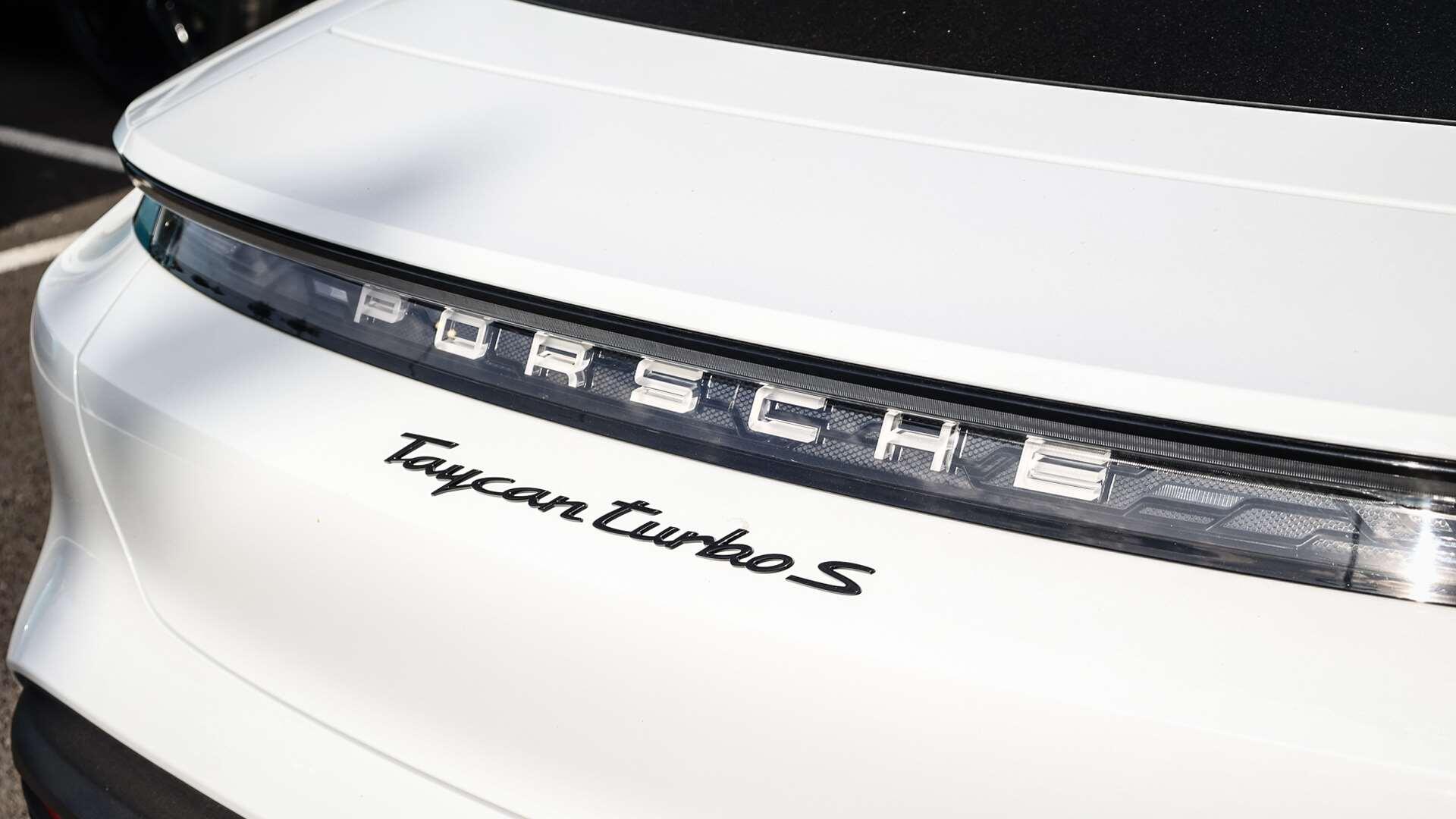 Porsche Taycan view 29