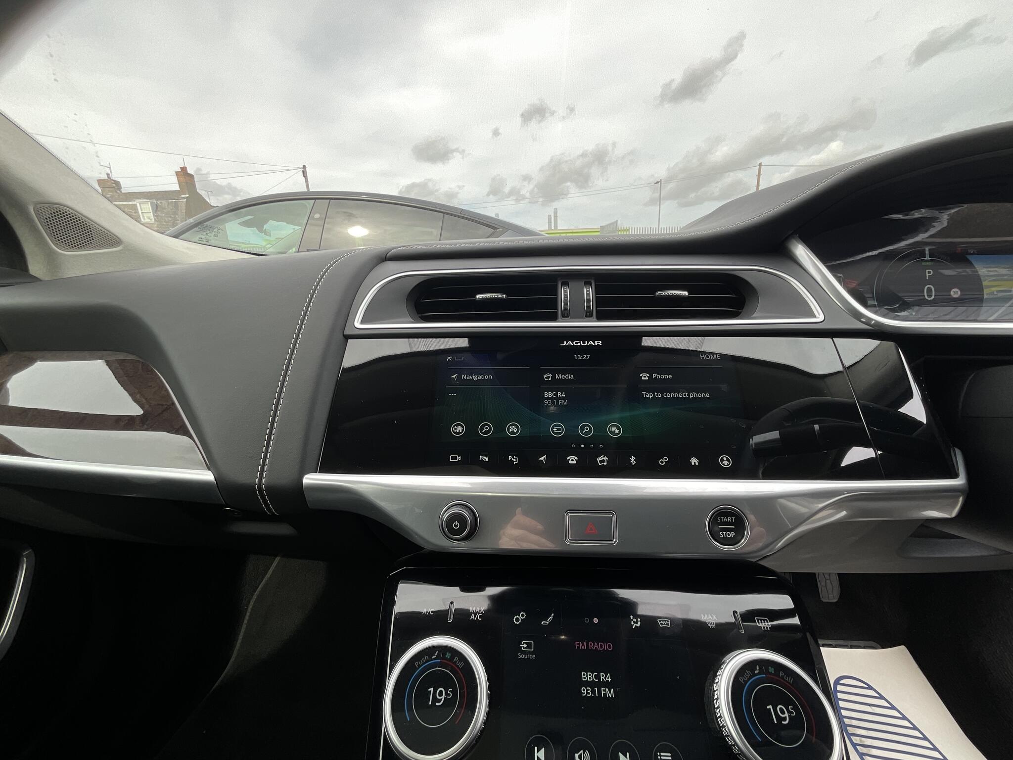 Jaguar I-Pace view 25