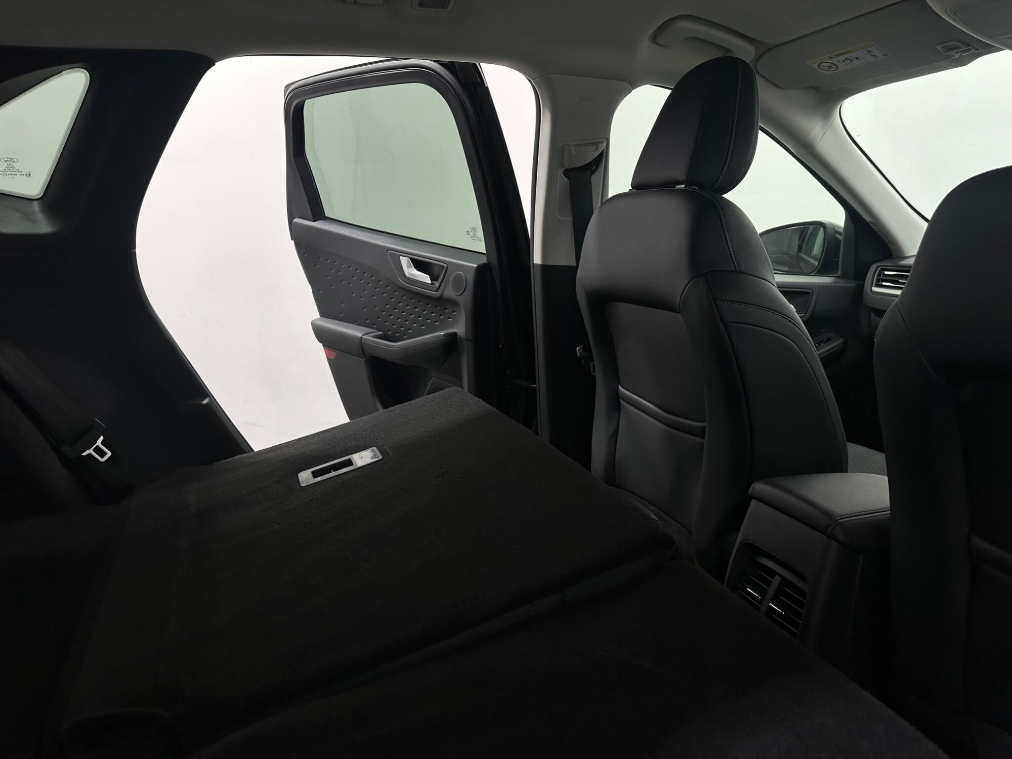 Ford Kuga view 44