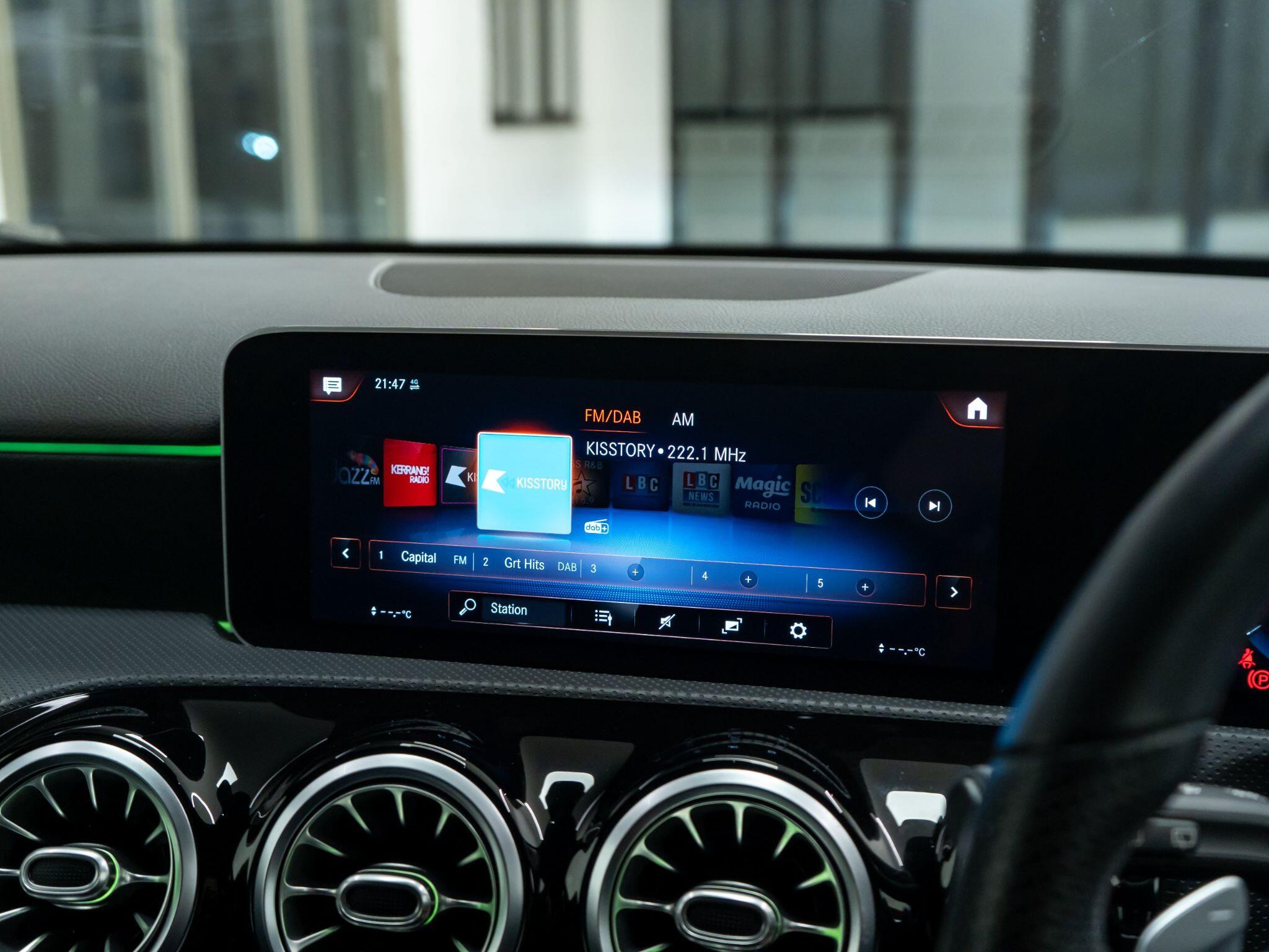 Mercedes-Benz A-Class view 29