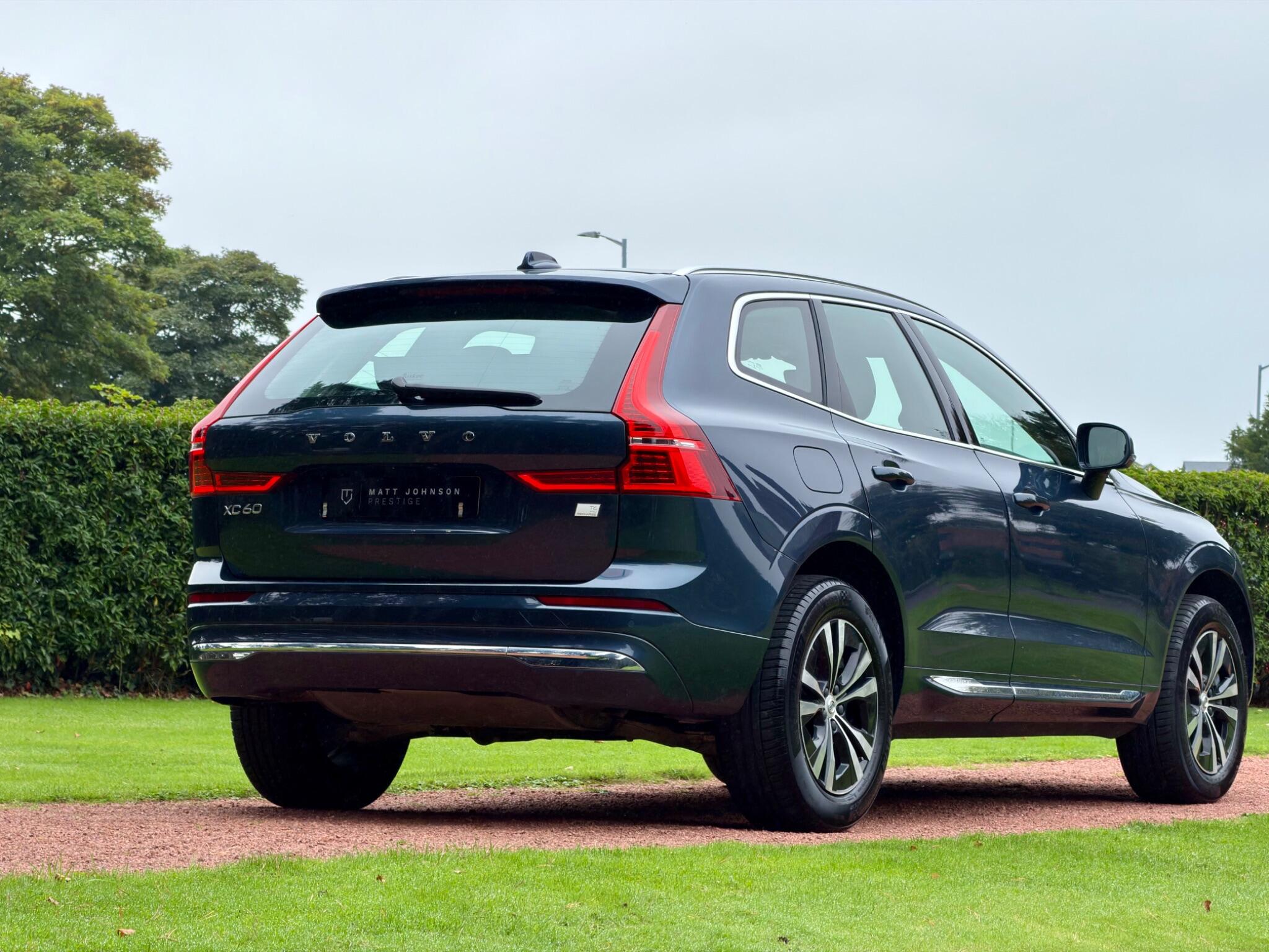 Volvo XC60 view 4