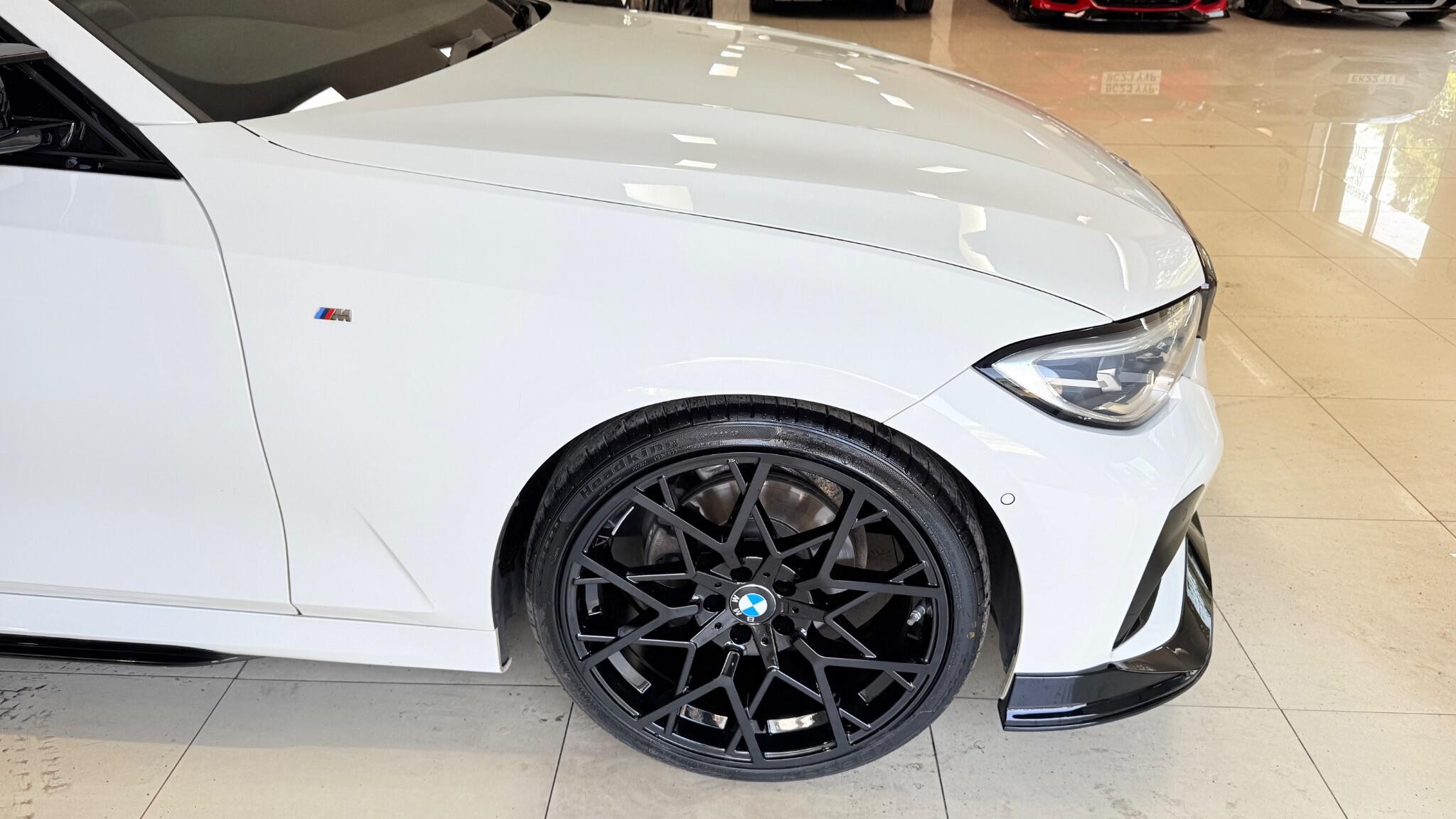 BMW 3 Series view 38