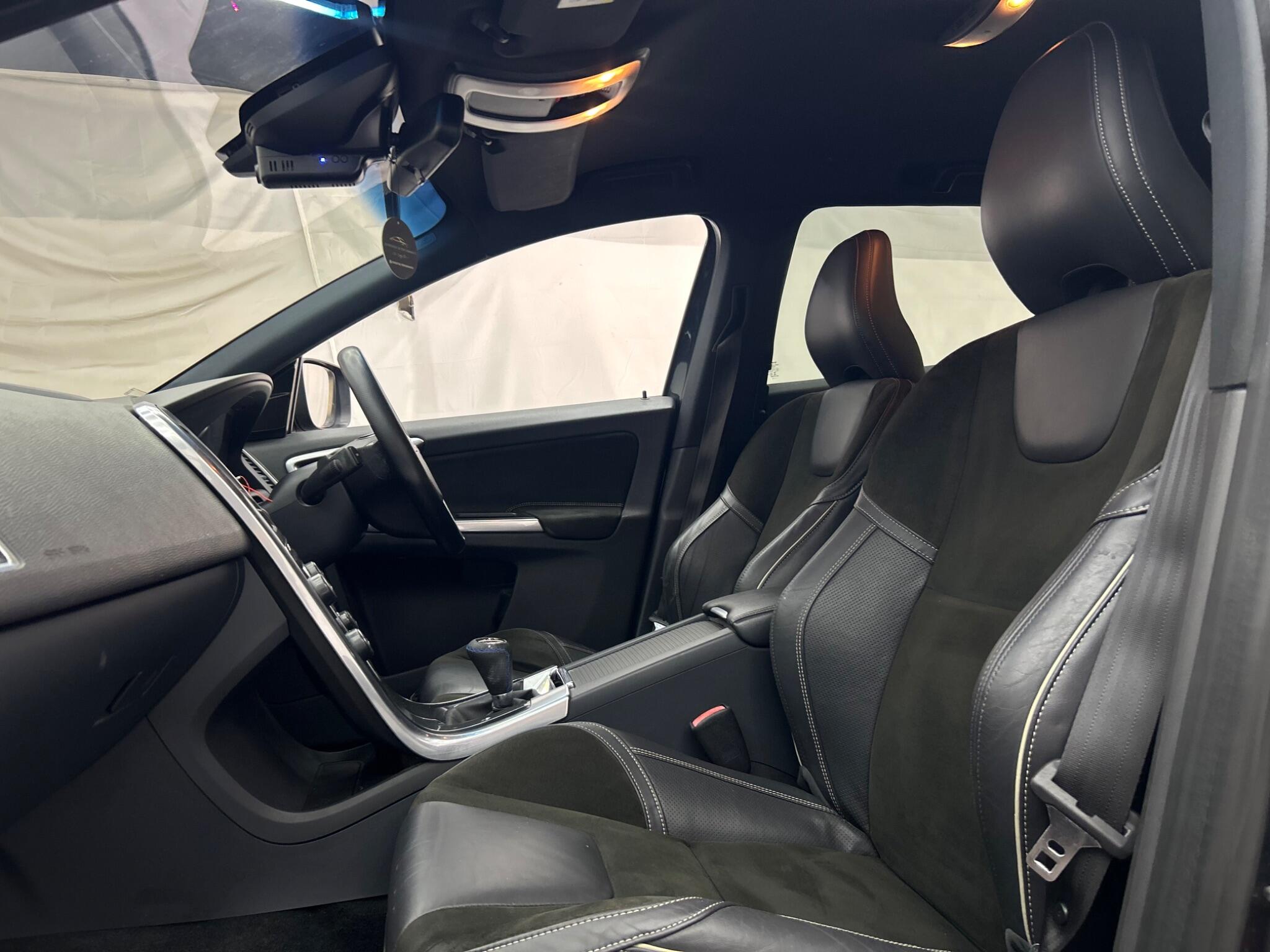 Volvo XC60 view 39