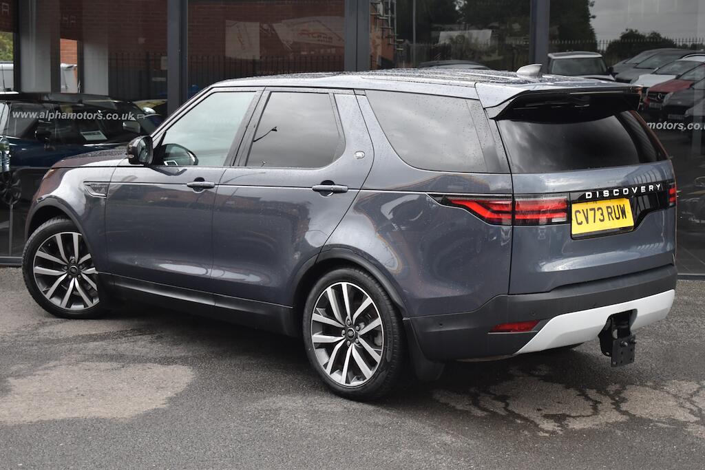 Land Rover Discovery 3 view 2