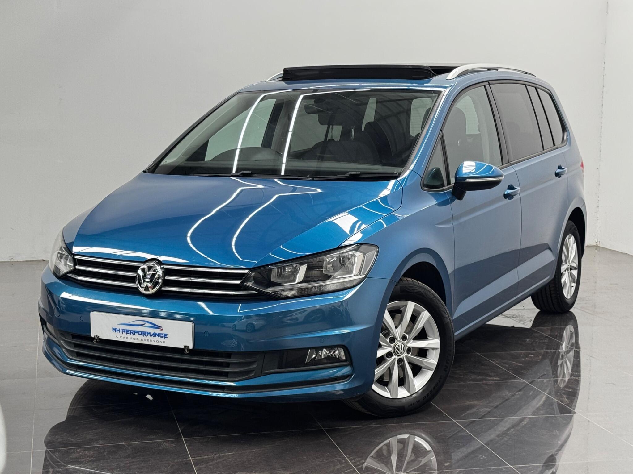 Volkswagen Touran view 53