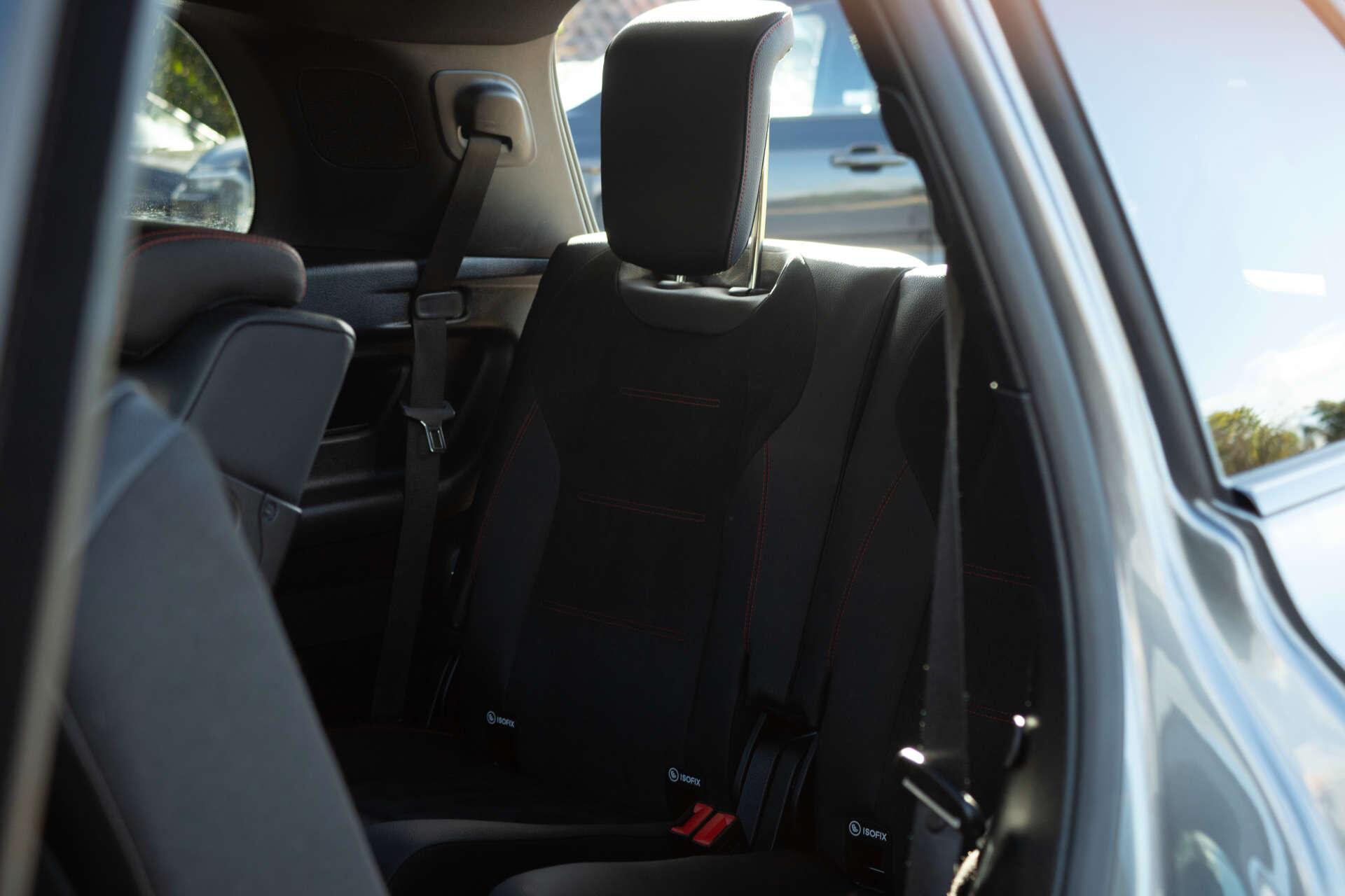 Mercedes-Benz GLB view 43