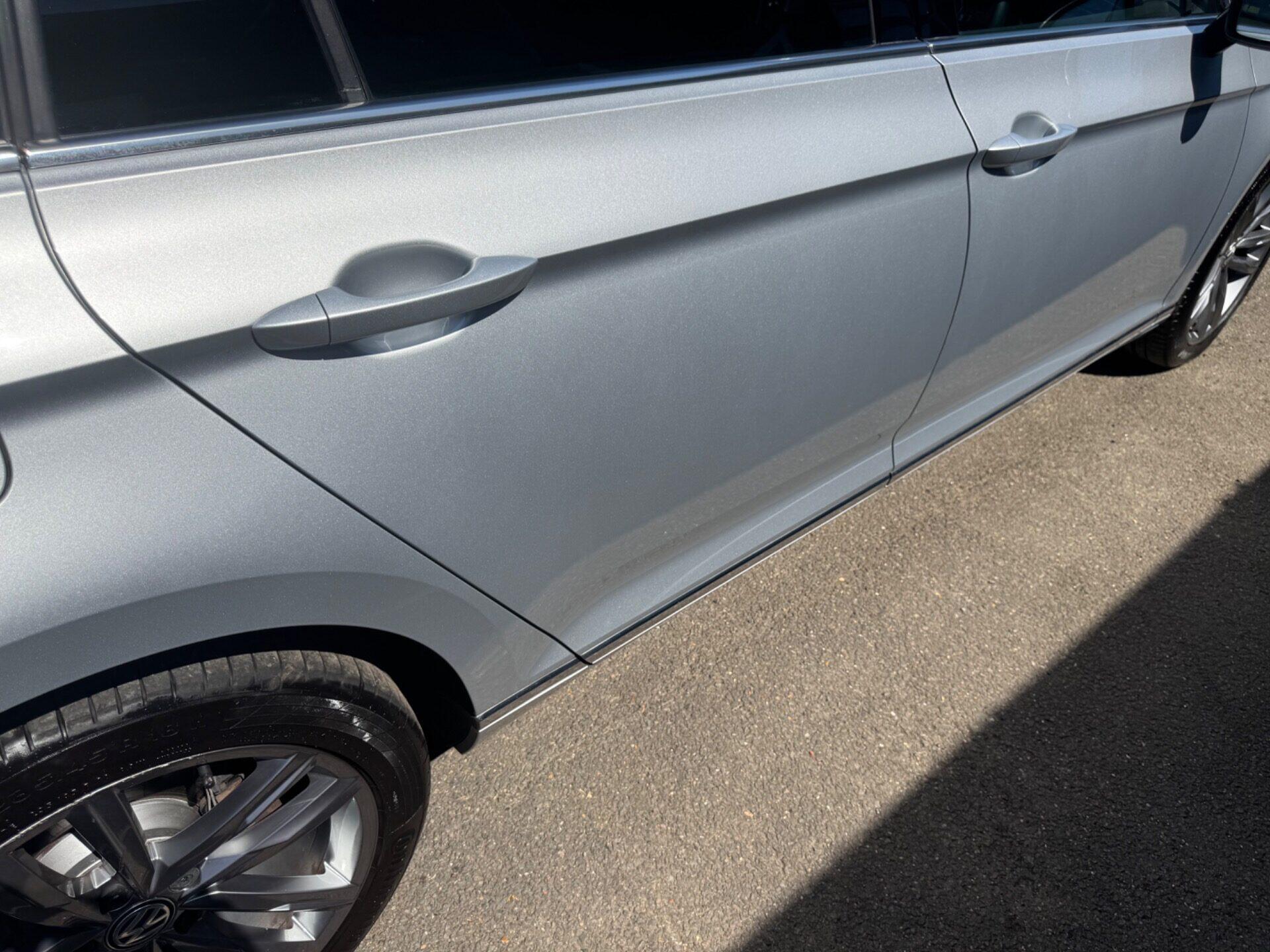 Volkswagen Passat view 10