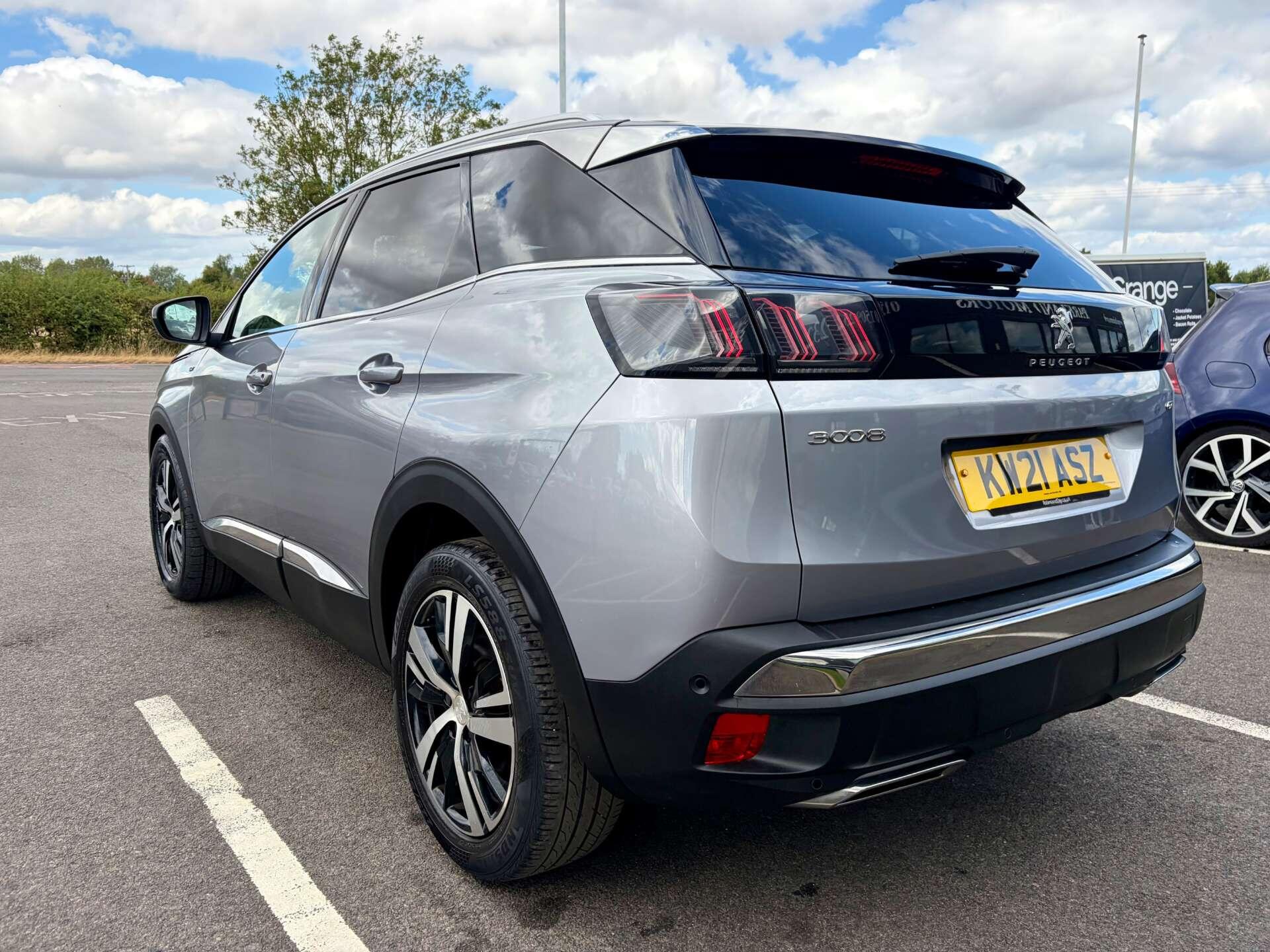 Peugeot 3008 view 6
