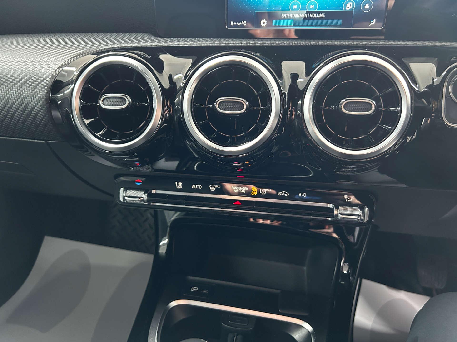 Mercedes-Benz A Class view 41